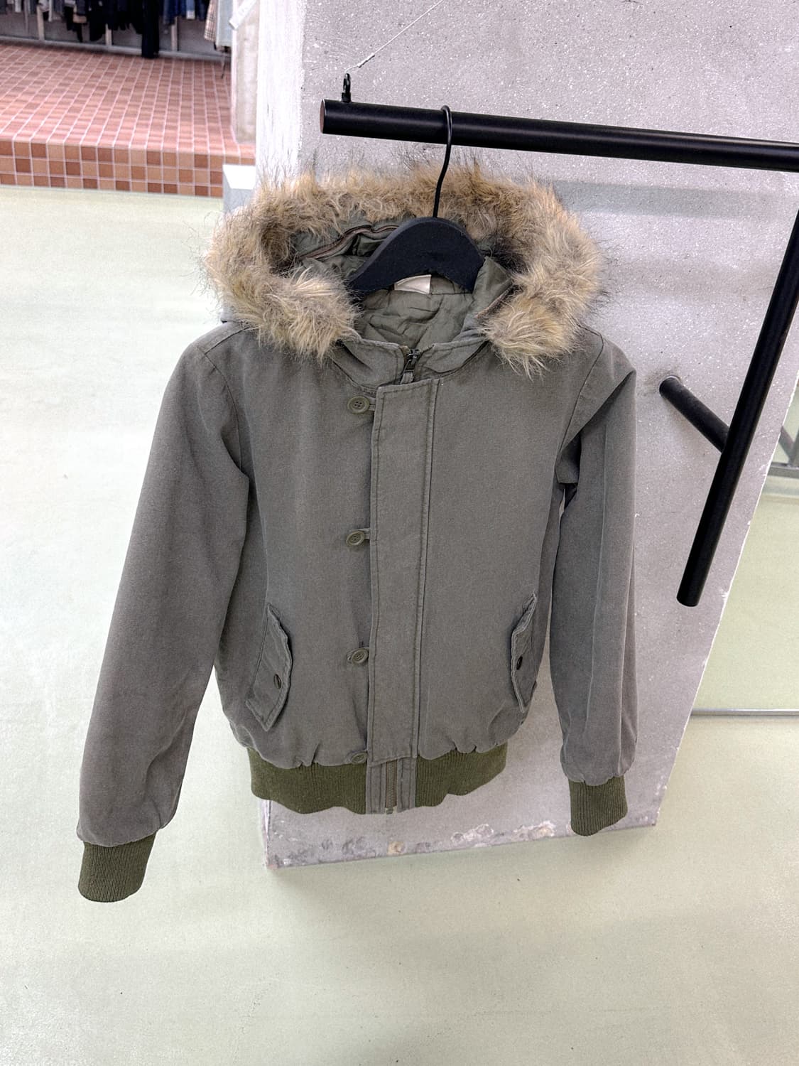 khaki fur trimming n2b jacket 상품이미지4