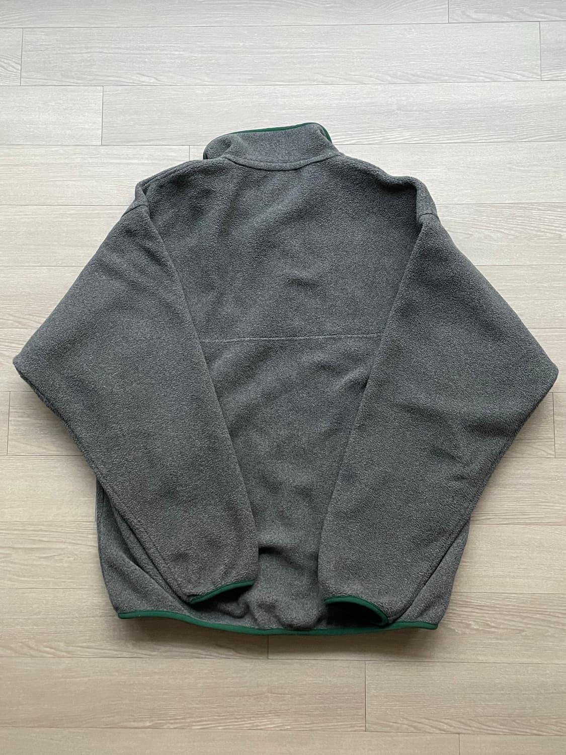 파타고니아 신칠라 그레이 그린 플리스 patagonia 상품이미지2