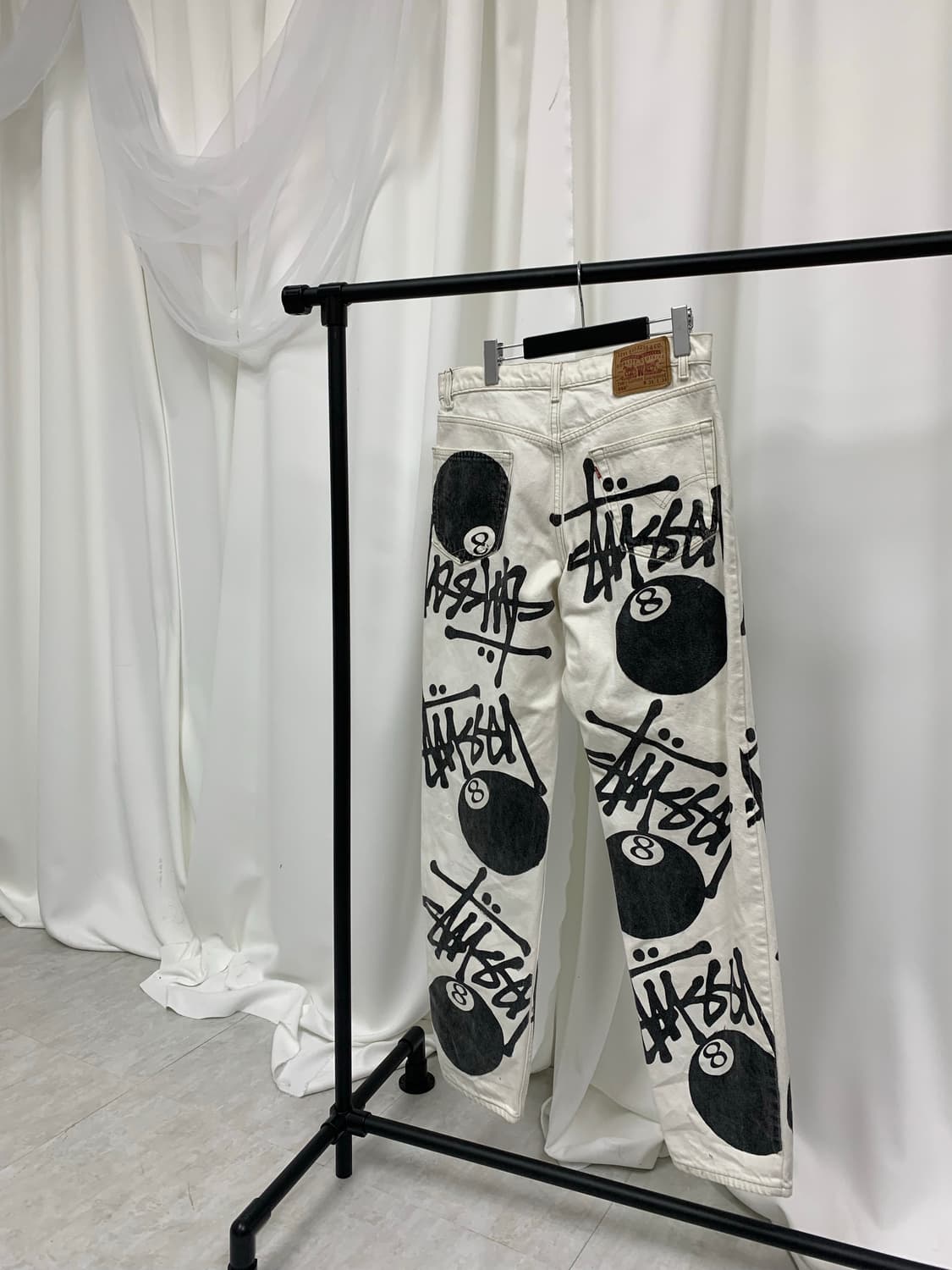 Stüssy x Levi’s white jeans 상품이미지2