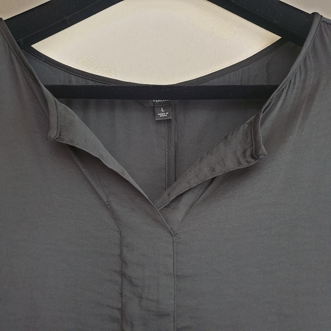 VERA WANG 심플리 베라왕 텍스쳐블록 실키 튜닉 블라우스 상품이미지5