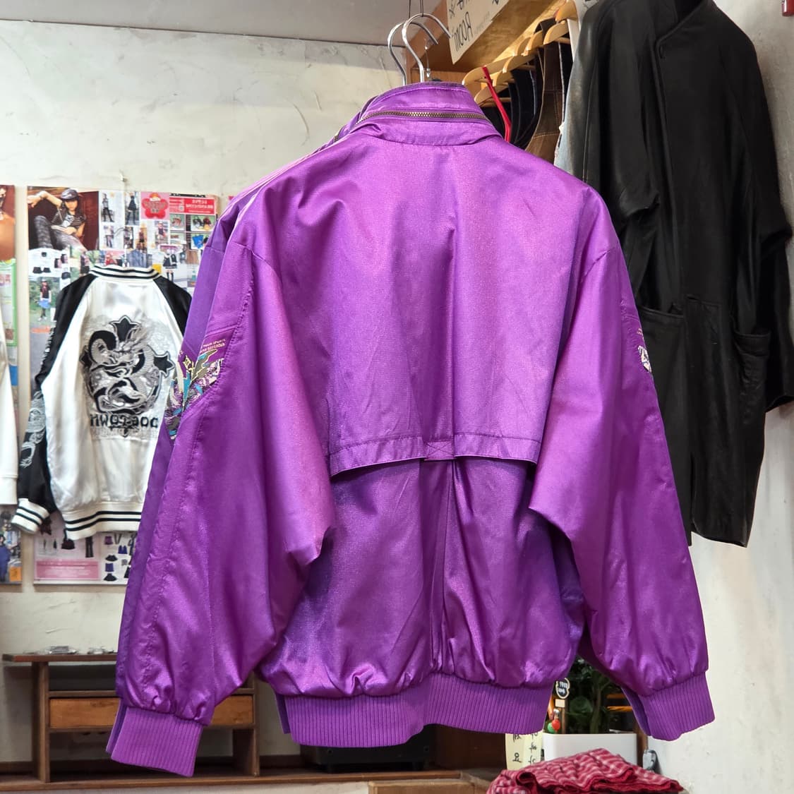 JPN 아식스 레이싱 봄버 점퍼 상품이미지5