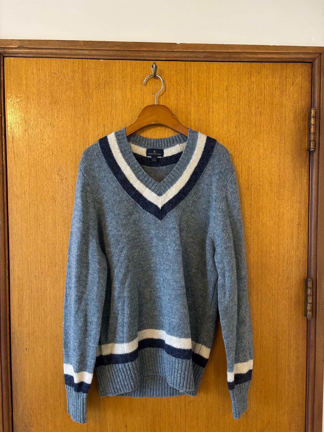 브룩스 브라더스 V넥 니트 상품이미지1