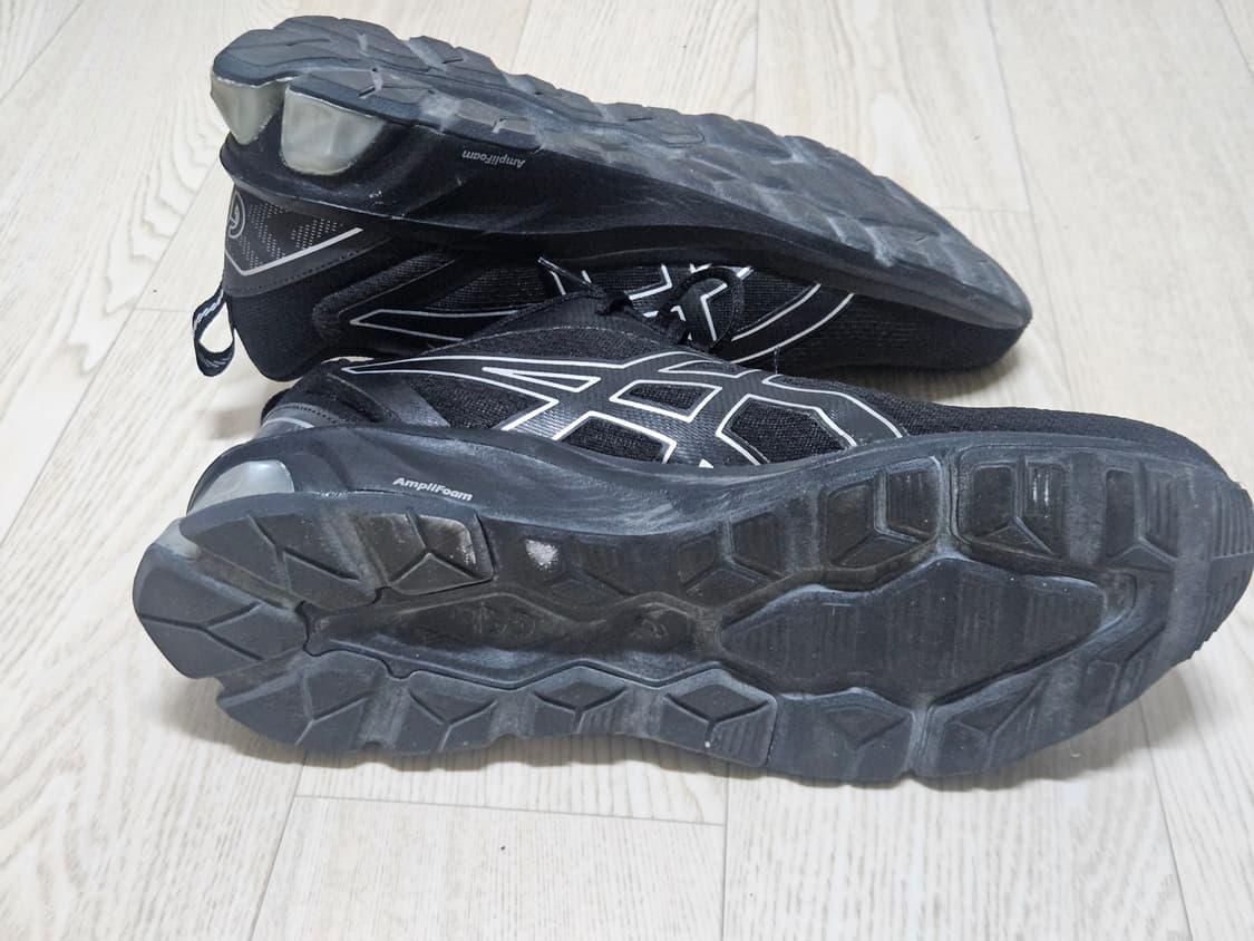 아식스 젤 퀸텀 90 IV 블랙 상품이미지5