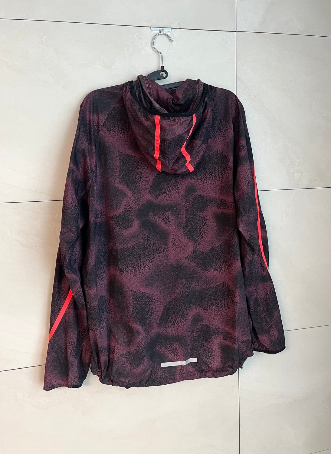 나이키 윈드러너 러닝 후드 바람막이 (L/100) 상품이미지3