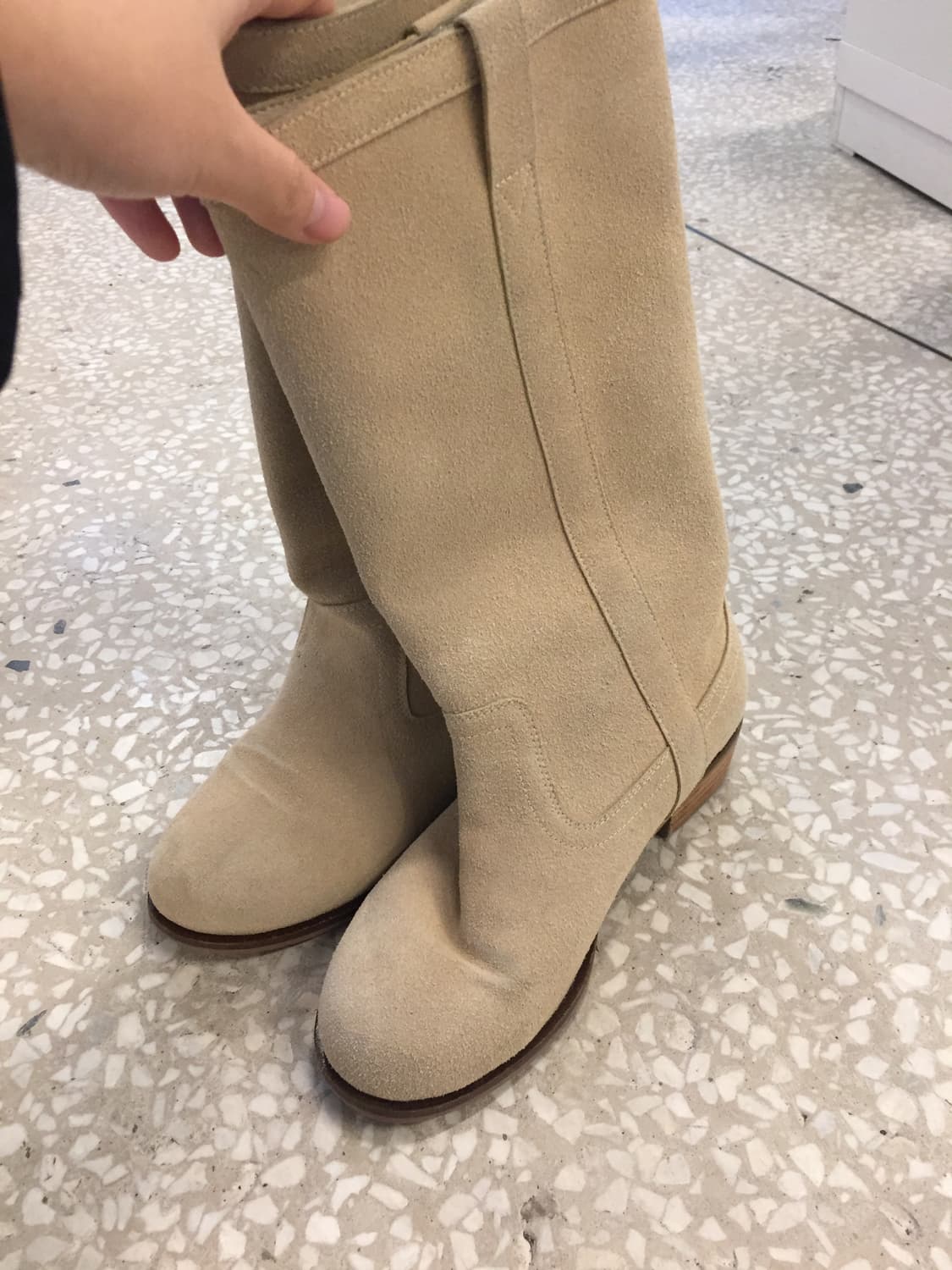 Sand Suede Riding Boots 상품이미지3