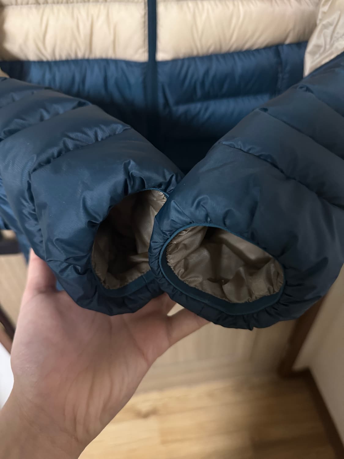 아크테릭스 24FW 세륨 경량패딩 정글메이즈 M 상품이미지5