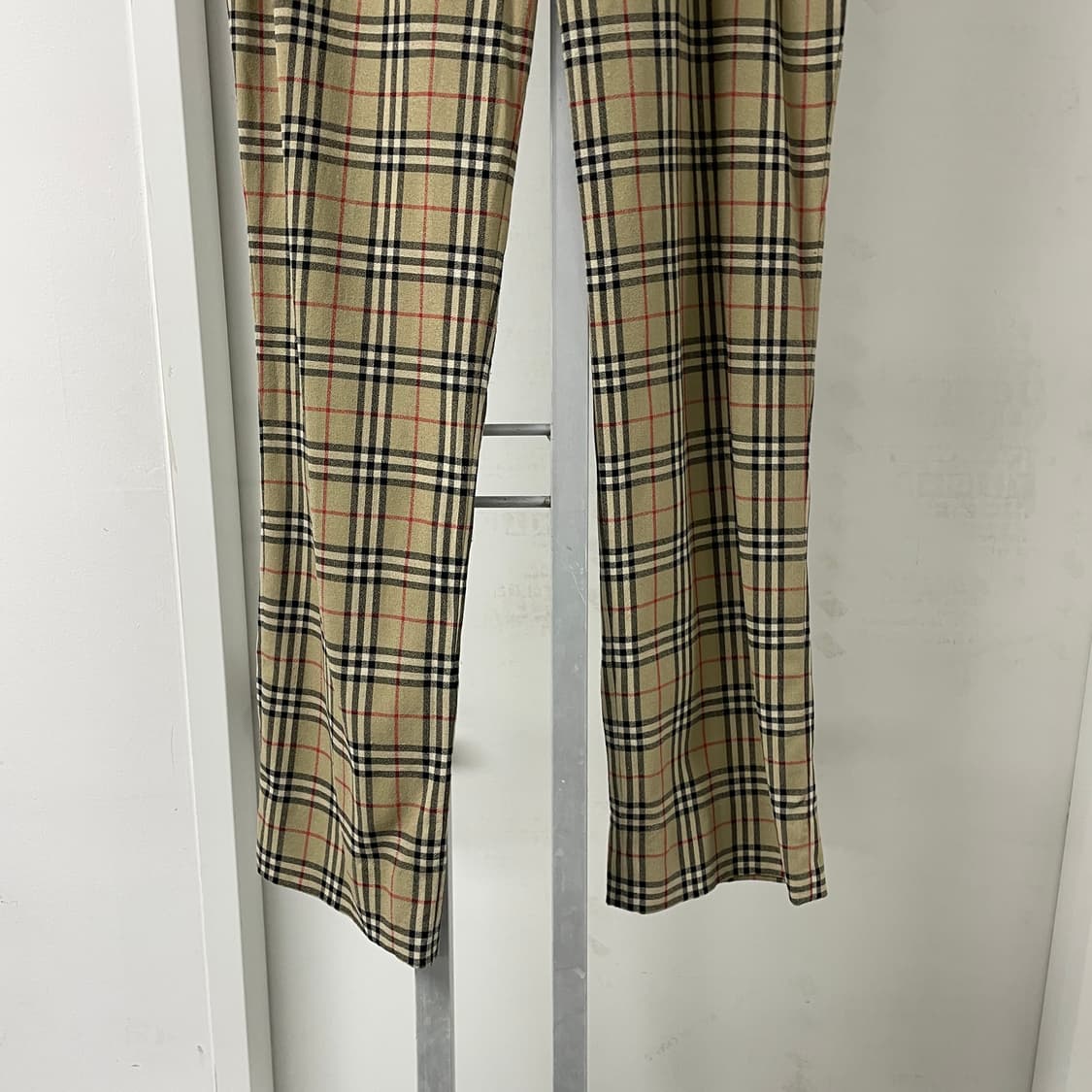 버버리 노바 체크 팬츠 베이지 12(W) 상품이미지3