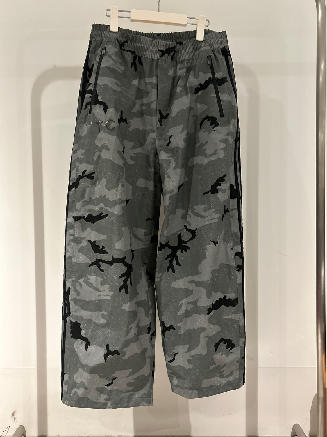 Thug Club x Adidas Camo Pants 상품이미지1