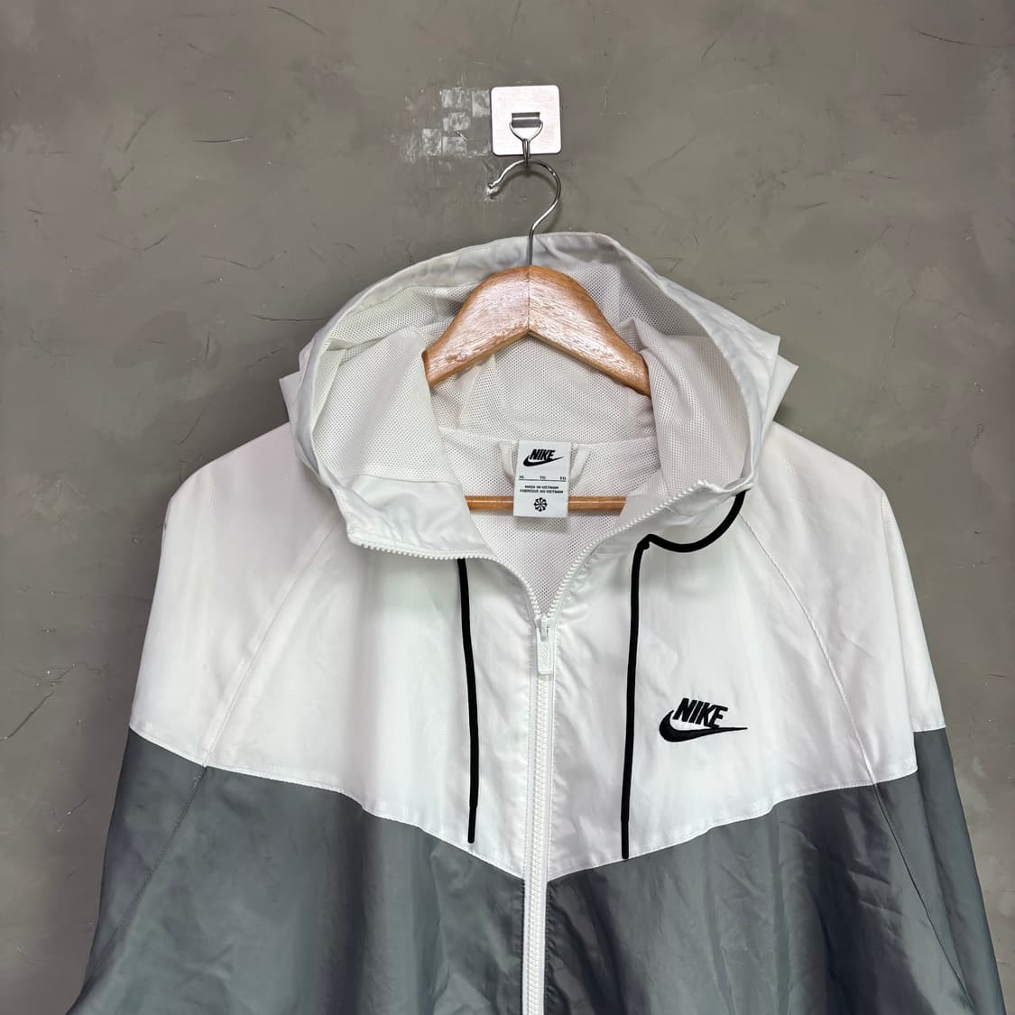 나이키 윈드러너 바람막이 화이트 그레이  상품이미지2