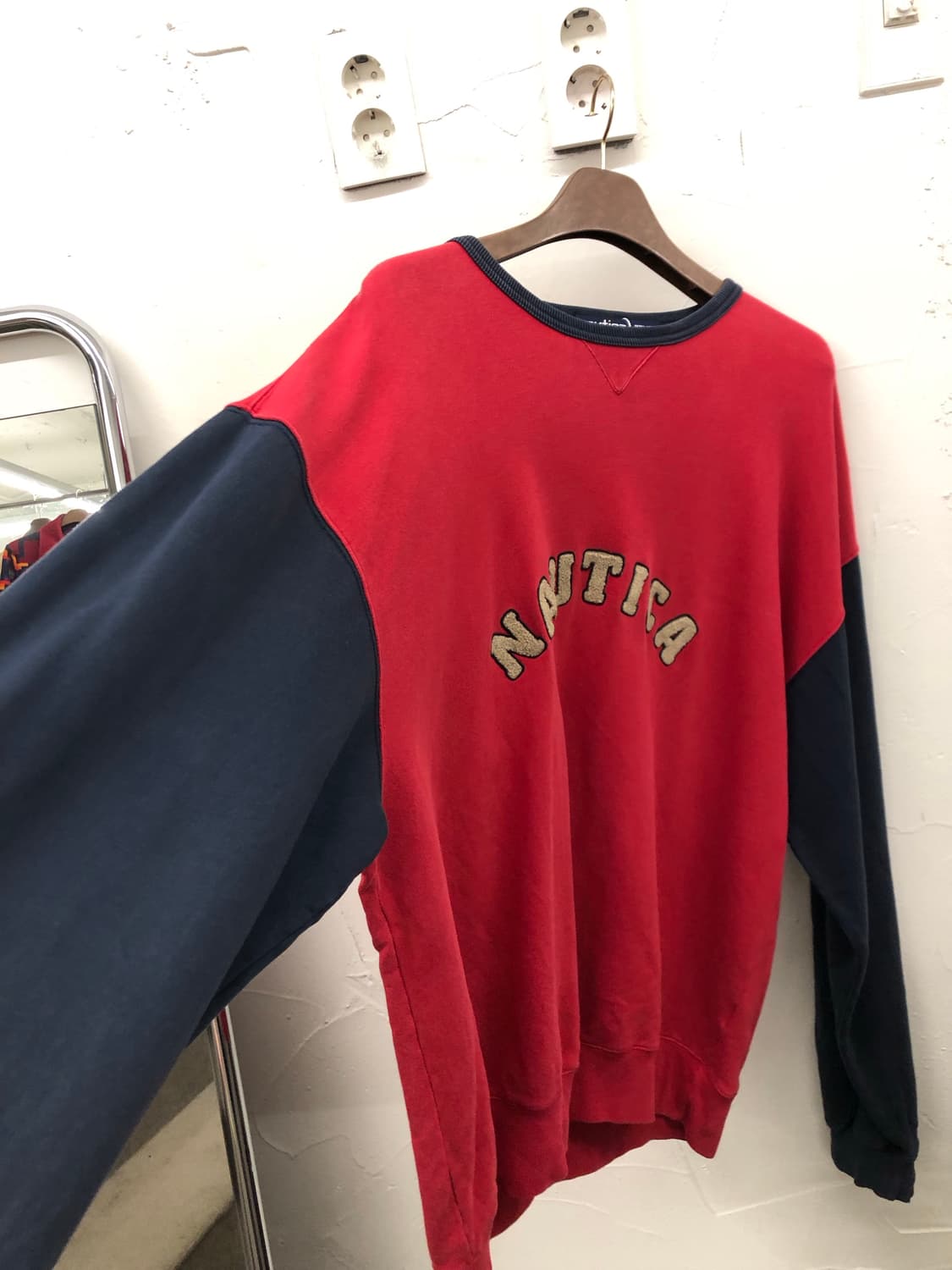 90s 노티카 아치 로고 투톤 맨투맨 상품이미지6