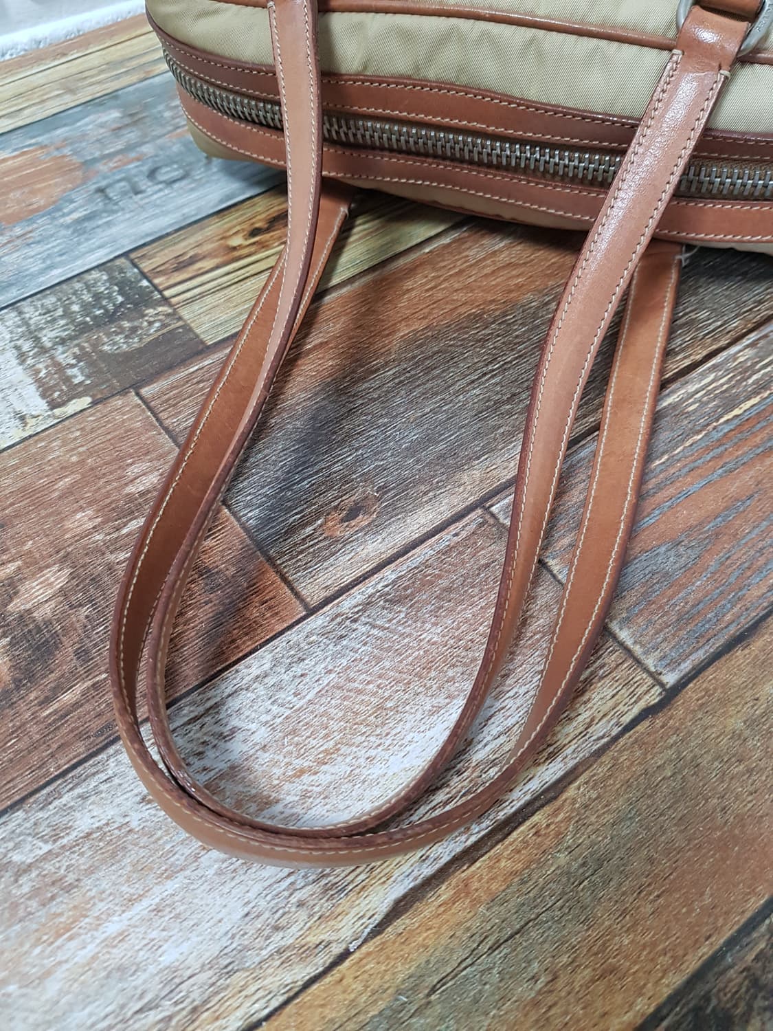 [정품] 프라다 나일론 숄더백 베이지 브라운 상품이미지5