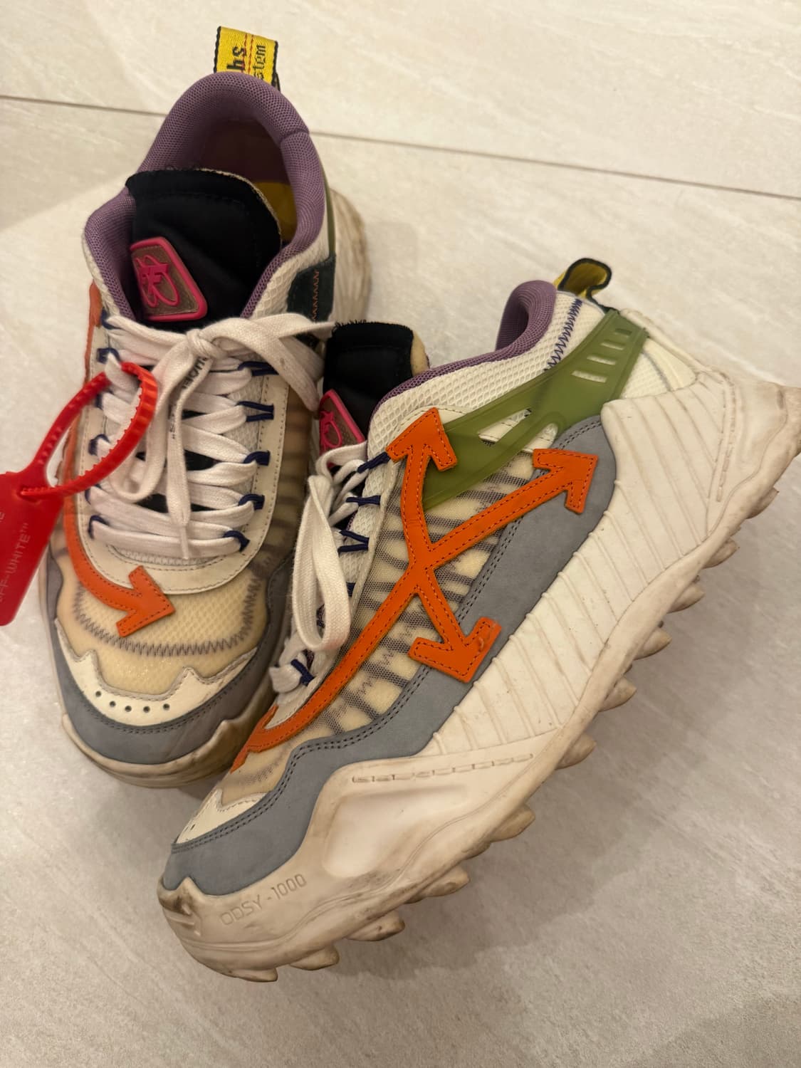 오프화이트 ODSY-1000 스니커즈 42 상품이미지2
