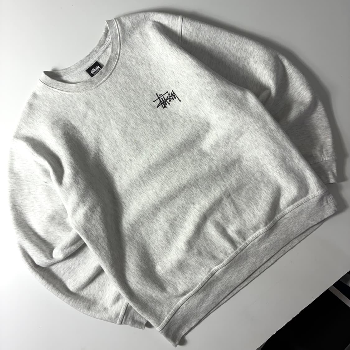 Stussy  스투시 베이직 코튼 라이트그레이 맨투맨  상품이미지3