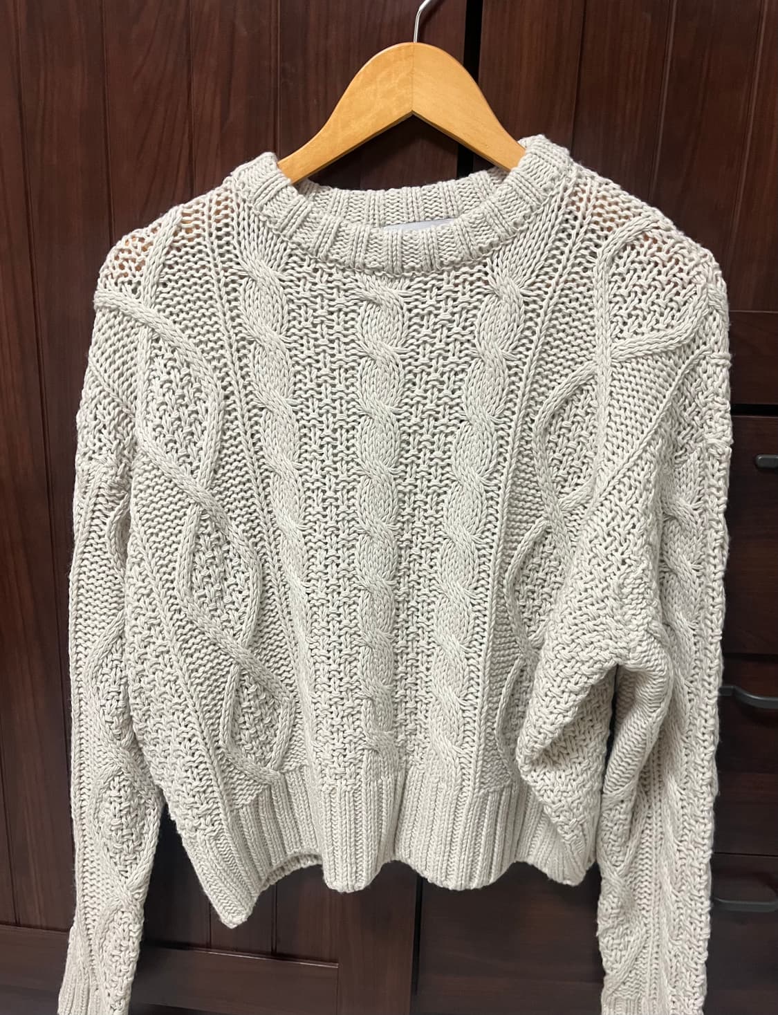 포저 아이보리 케이블 니트 상품이미지2