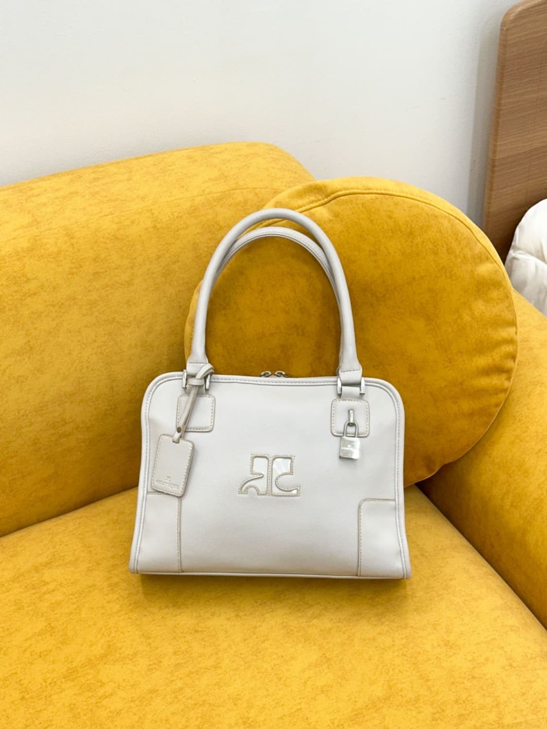 courreges / 꾸레쥬 레더 토트백  상품이미지1