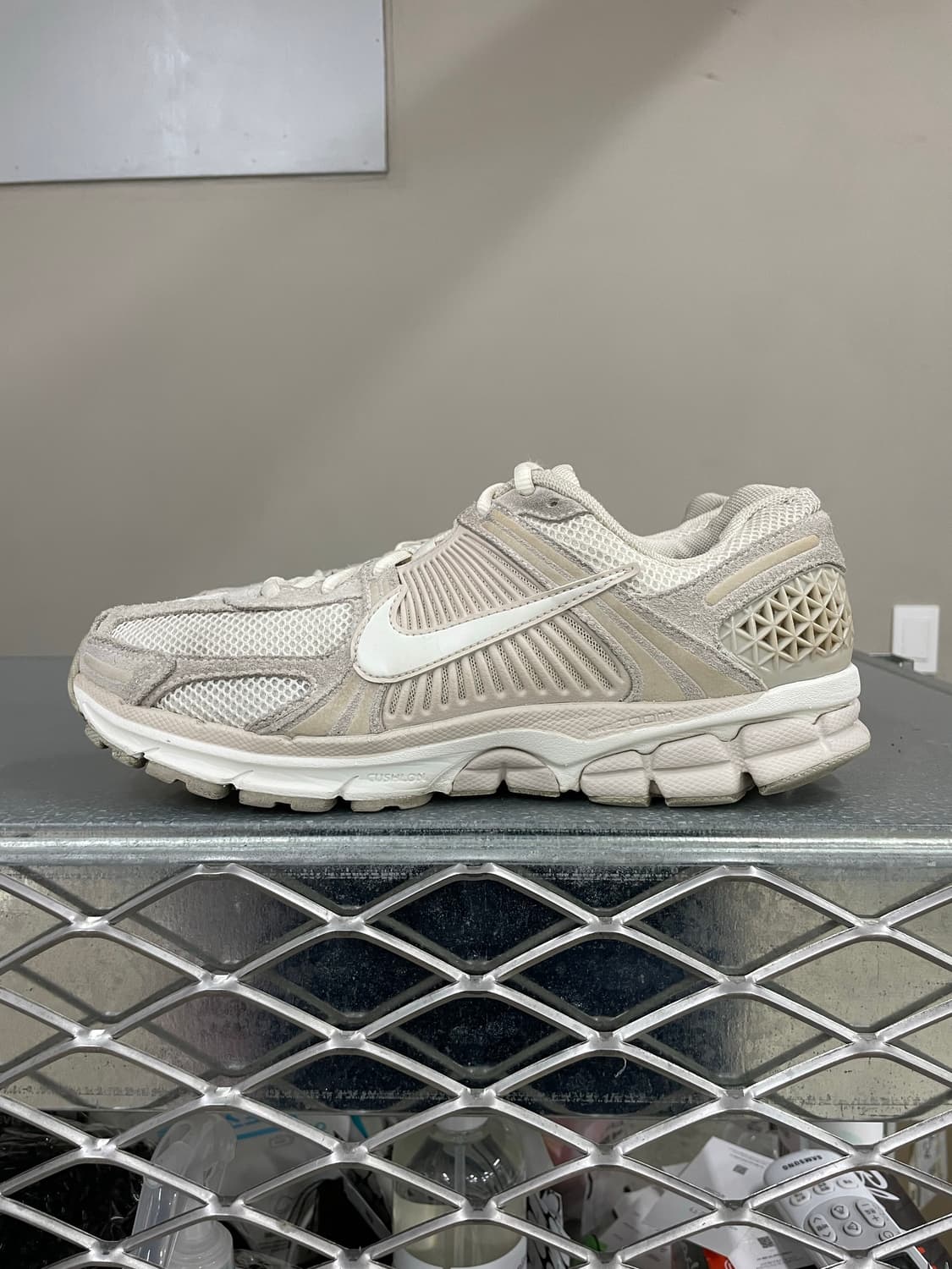 나이키 줌 보메로 5 화이트 팬텀 265 상품이미지1