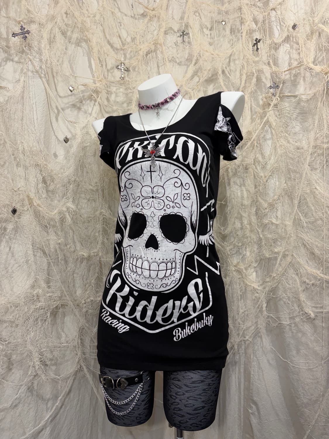 Gothic skull off-shoulder T-shirt 상품이미지4
