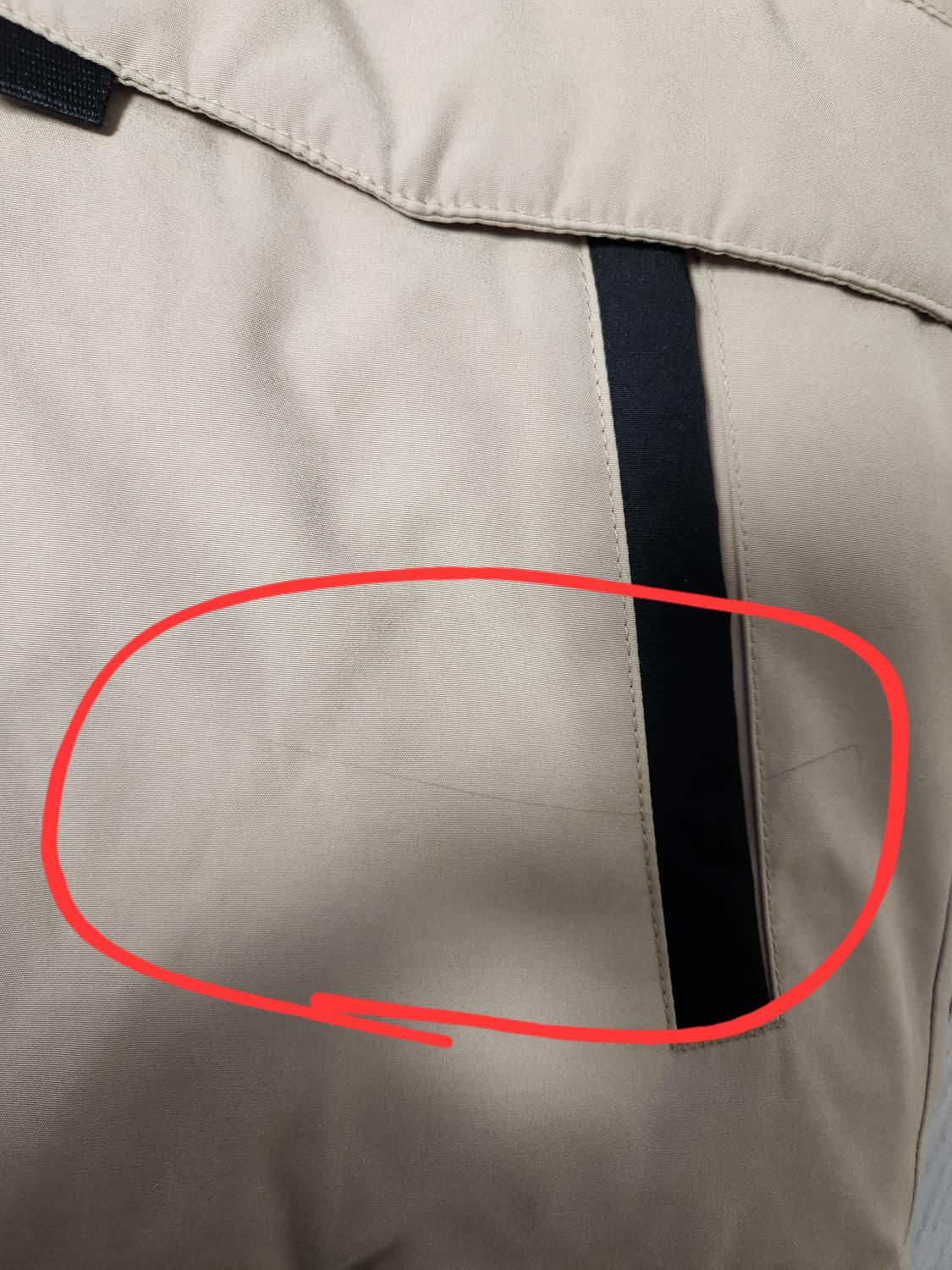 게스 여성용 단단이 패딩 다운 점퍼 사이즈m

모자털 없고 희미한 스크레 상품이미지10