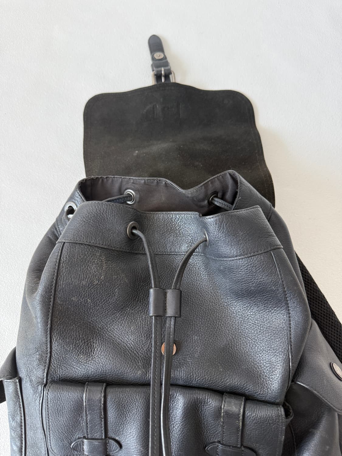 코치(COACH) 레더 3포켓 백팩 상품이미지9