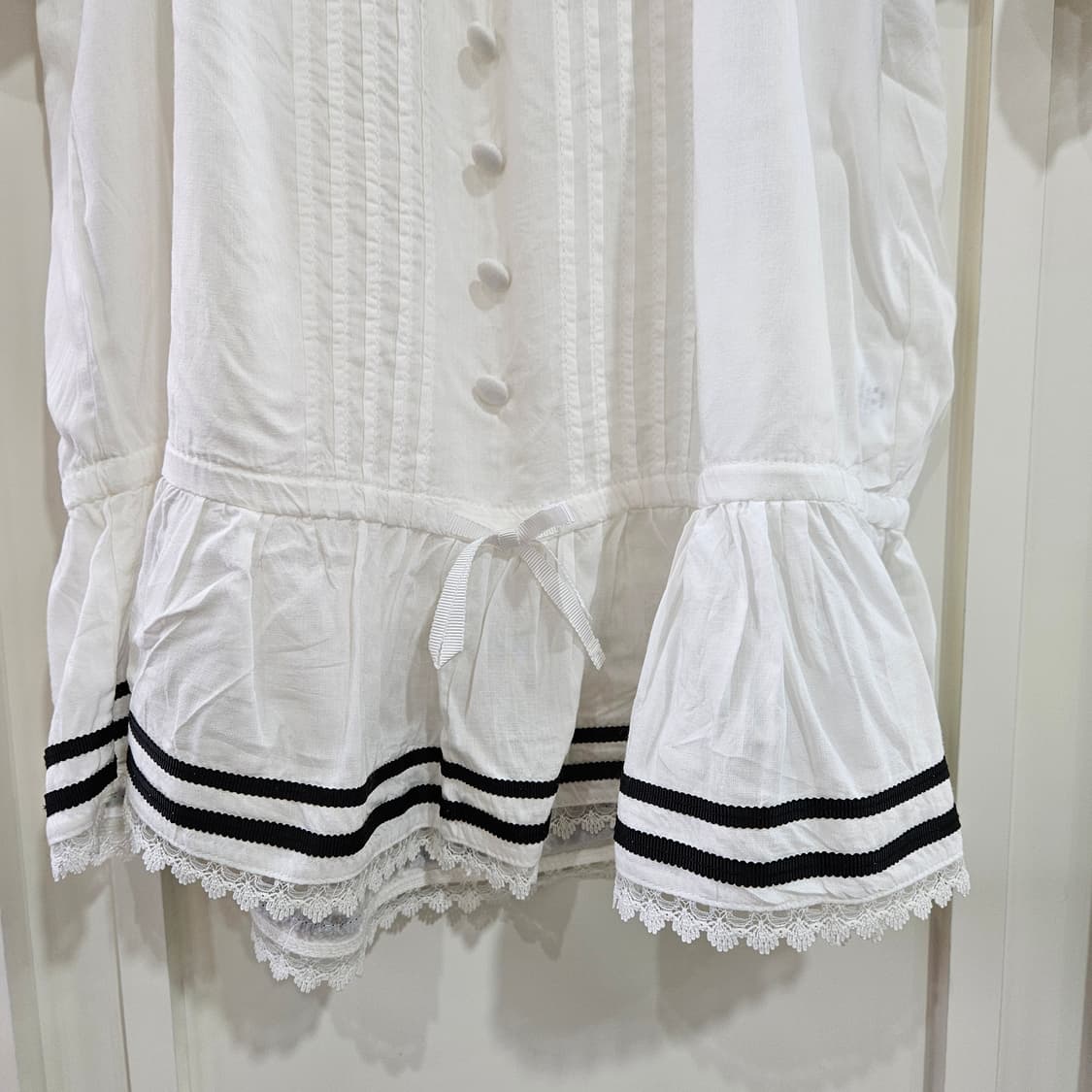 화이트 레이스 셔링 블라우스 상품이미지6