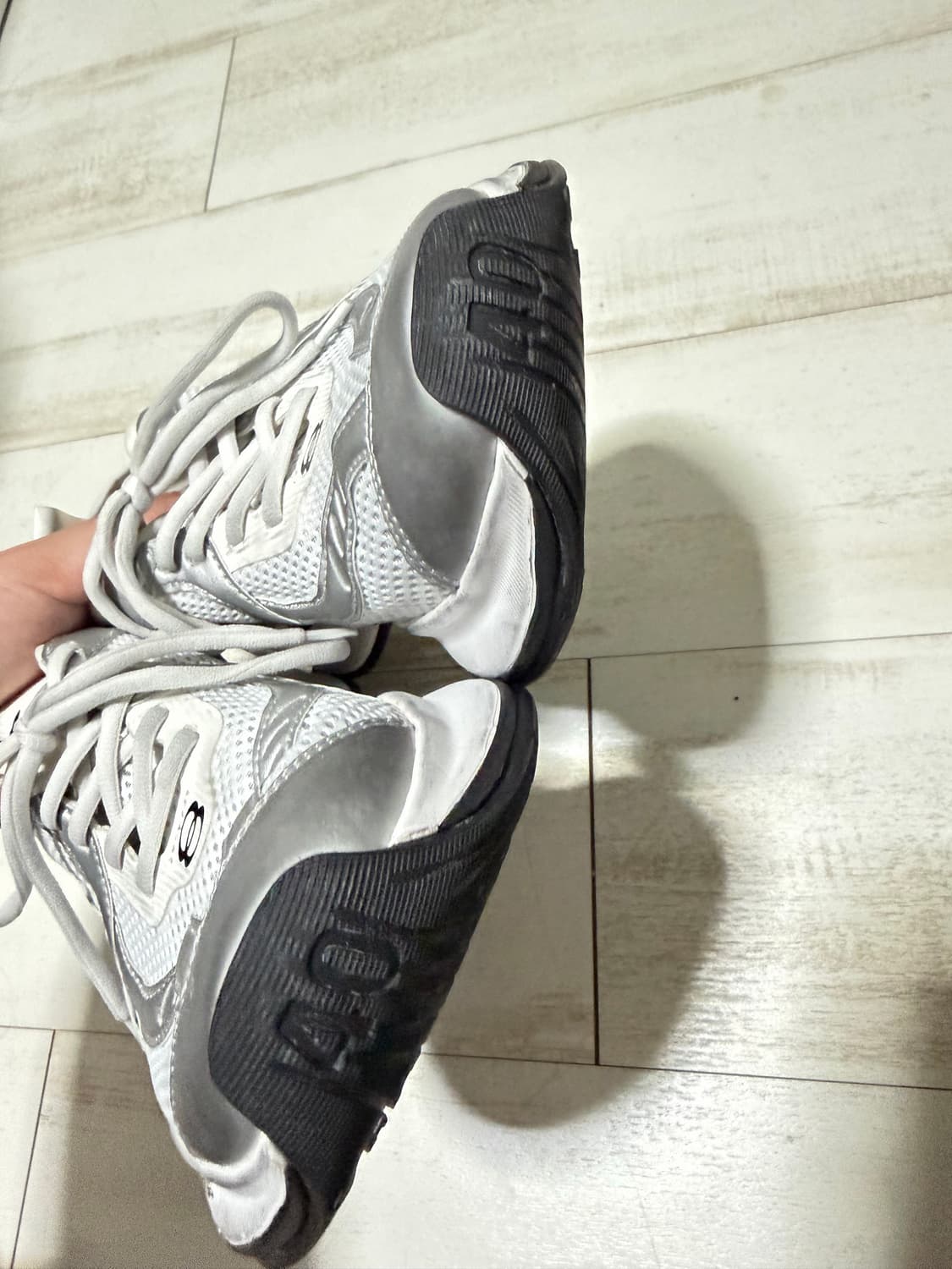 발렌시아가 서킷 실버 40e 상품이미지3