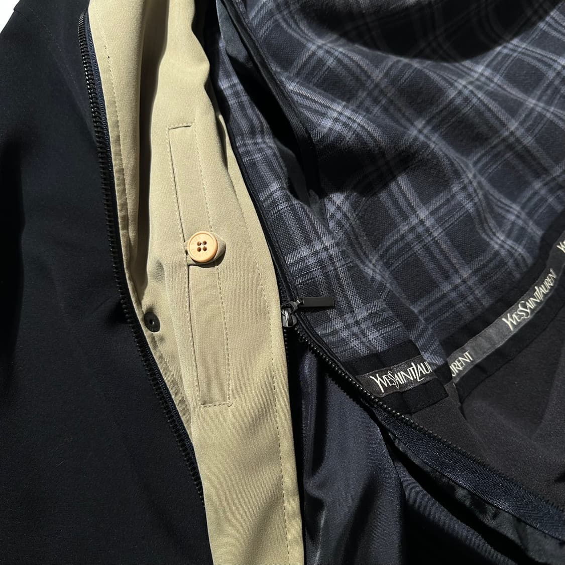 입생로랑 폴리쉘 싱글 자켓 블랙 상품이미지9