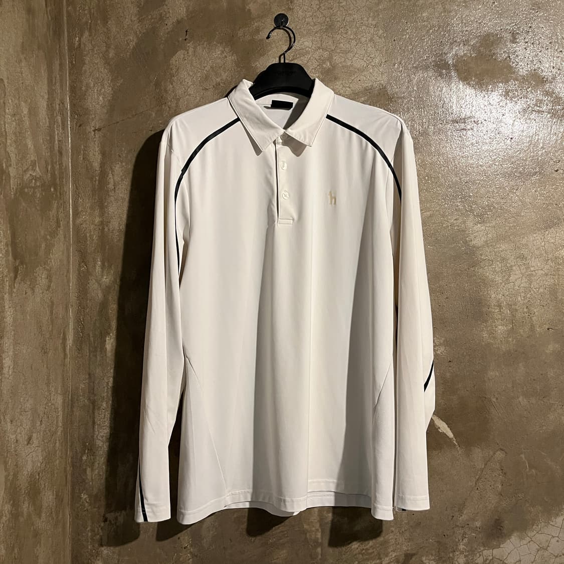 헤지스 긴팔카라티 상품이미지1