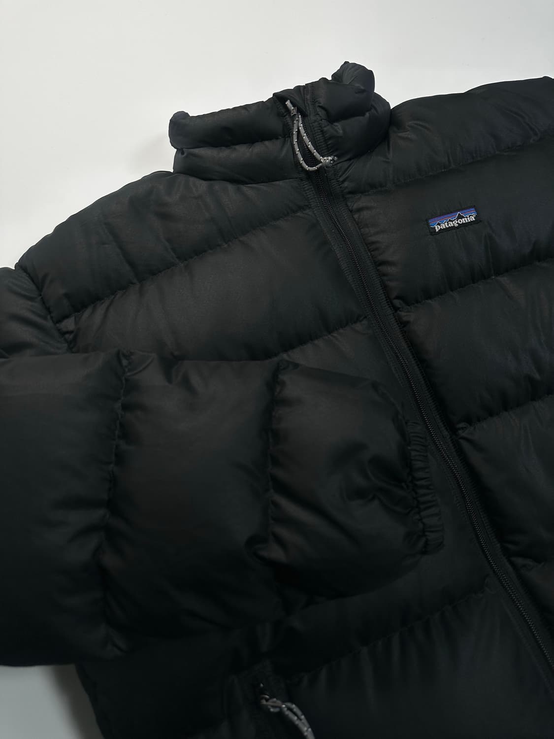 파티고니아 02연도 패커블 블랙 다운 패딩 상품이미지1
