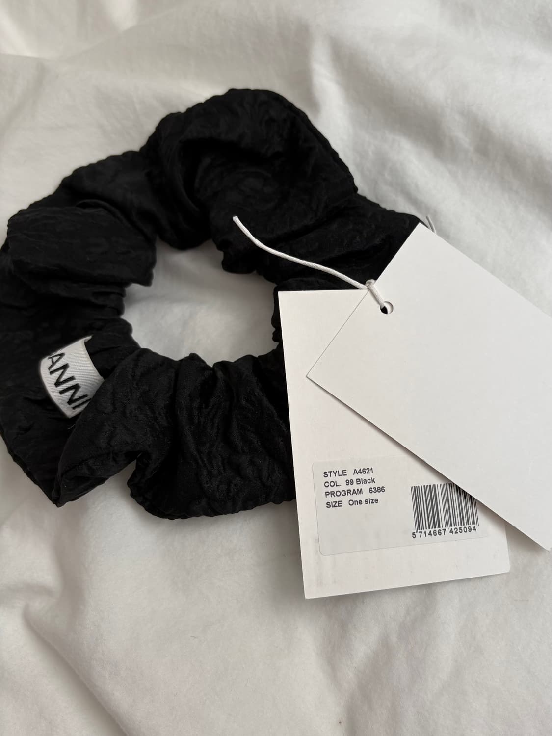 (새상품) GANNI 가니 블랙 스크런치 상품이미지2