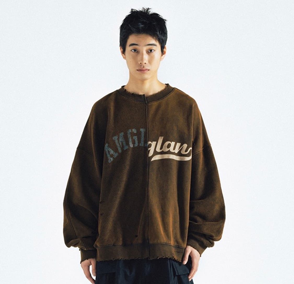 앵글런 데미지 로고 맨투맨 상품이미지2