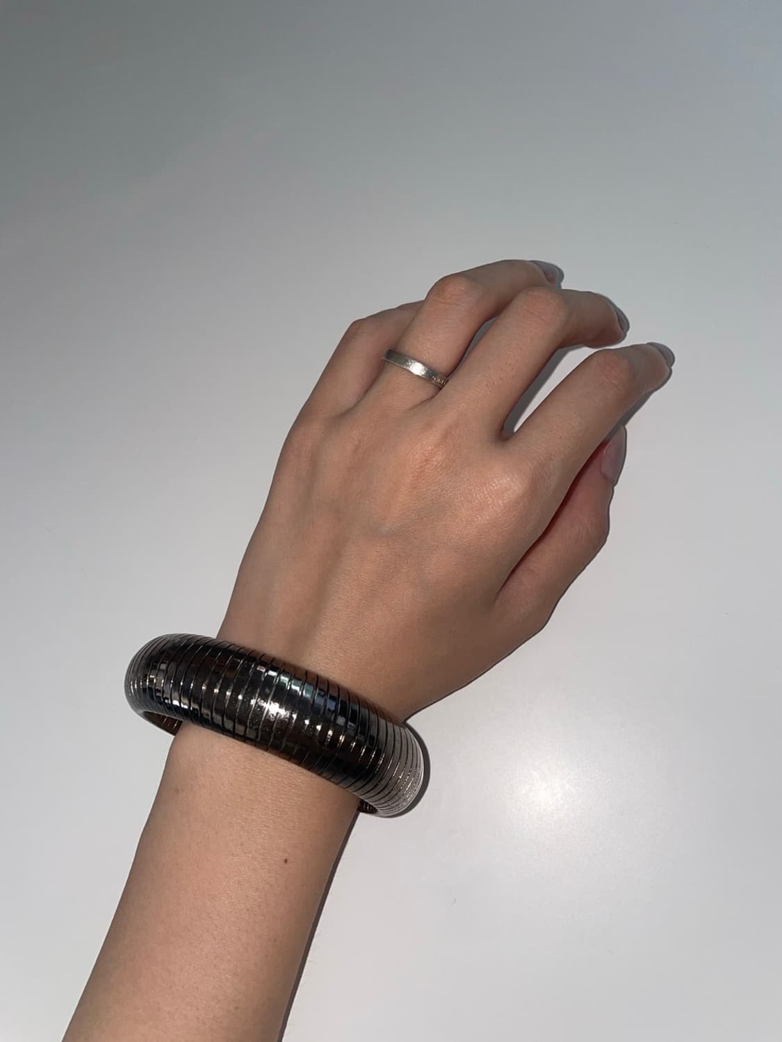 Bold Japanese Metallic Bangle  일본 뱅글 팔찌 상품이미지1