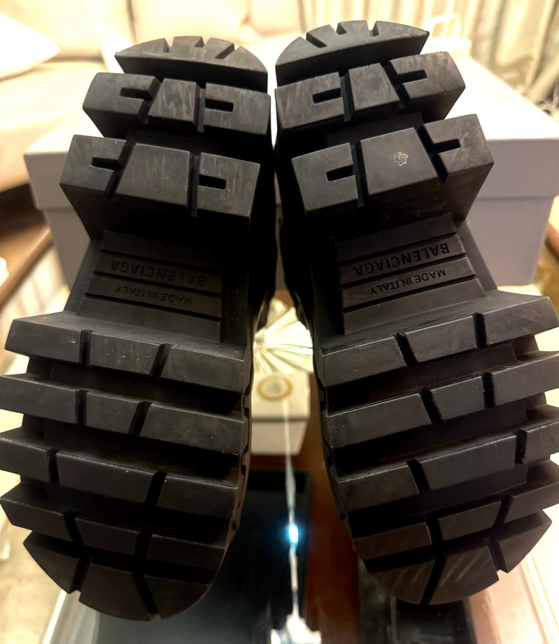 balenciaga 발렌시아가 불도져 청키부츠   상품이미지5