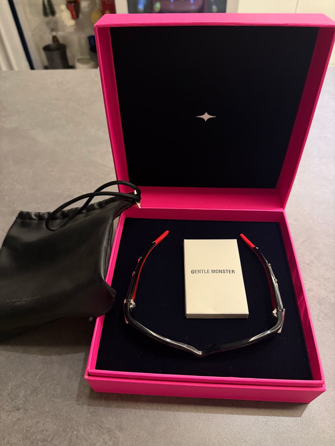 젠틀몬스터 파쏘 01 블랙 상품이미지4