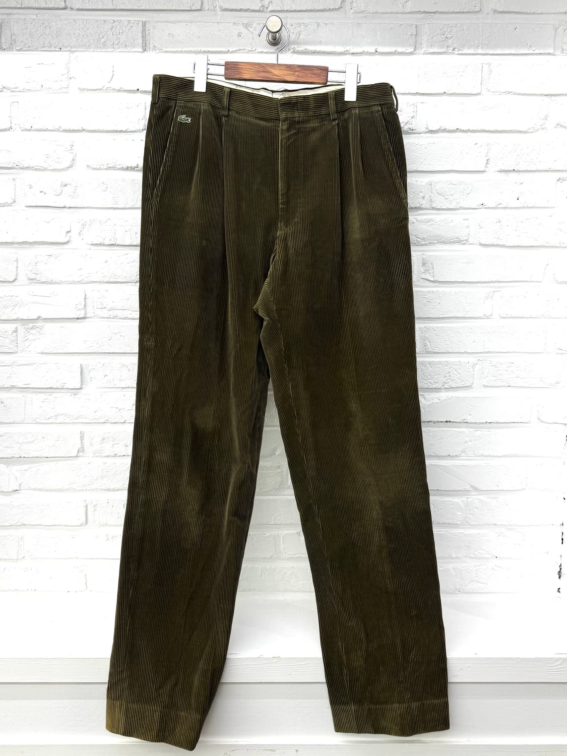 라코스테 카키 코듀로이 팬츠 상품이미지1