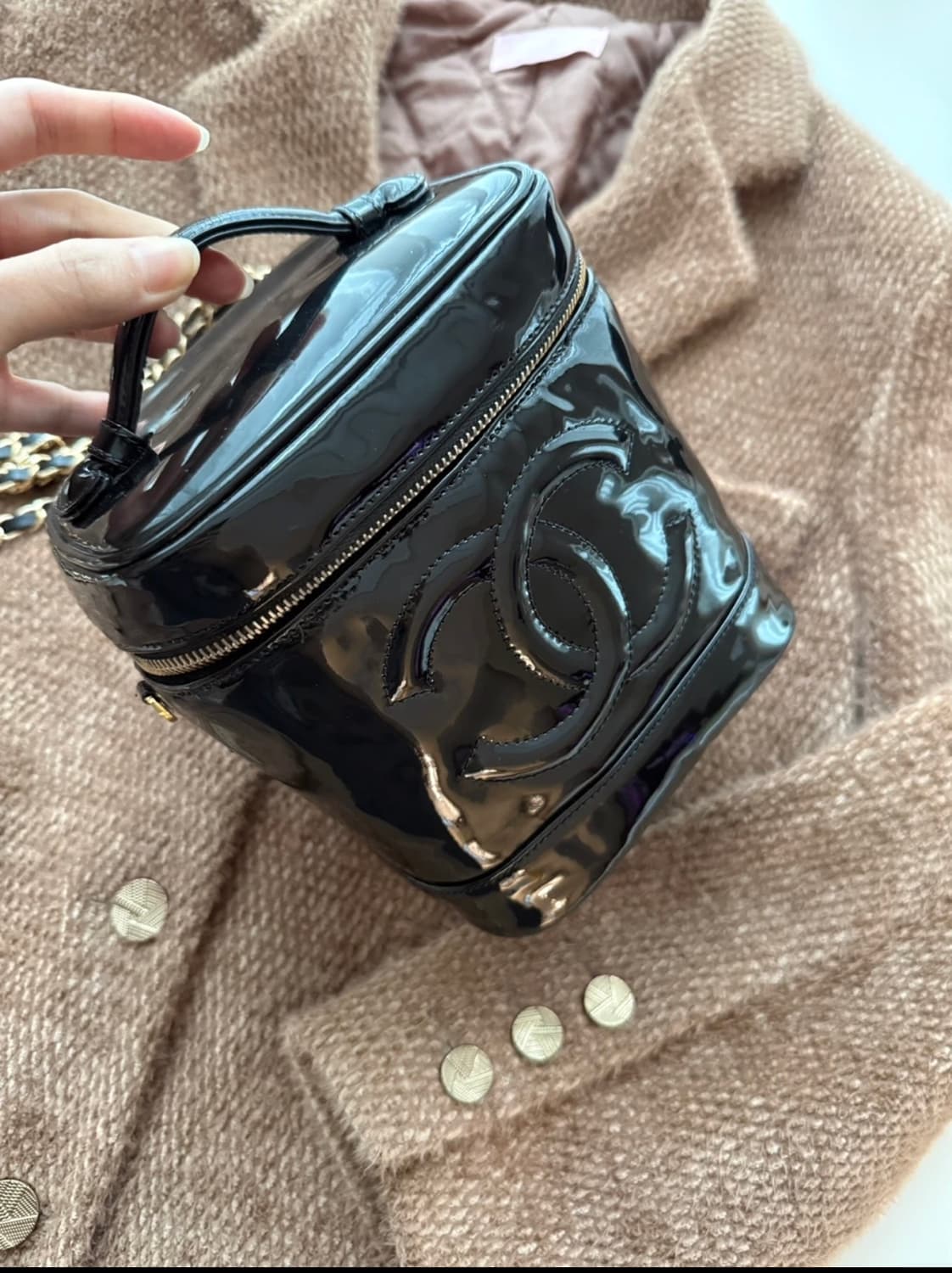 샤넬 베니티 코스메틱 페이던트 백. 상품이미지1