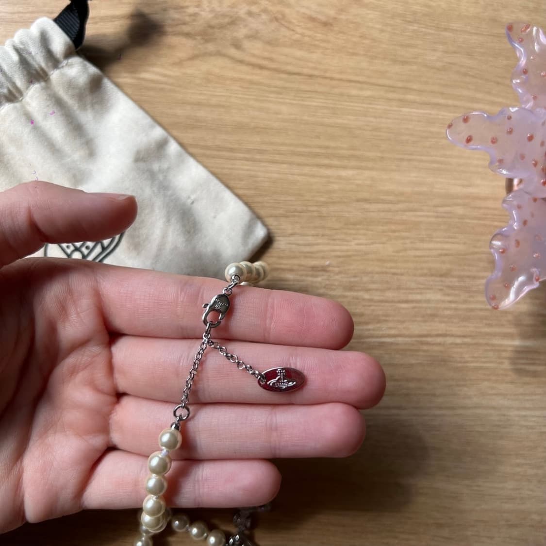 비비안웨스트우드 아카이브 세이프티핀 바스 릴리프 orb 초커 목걸이 상품이미지3