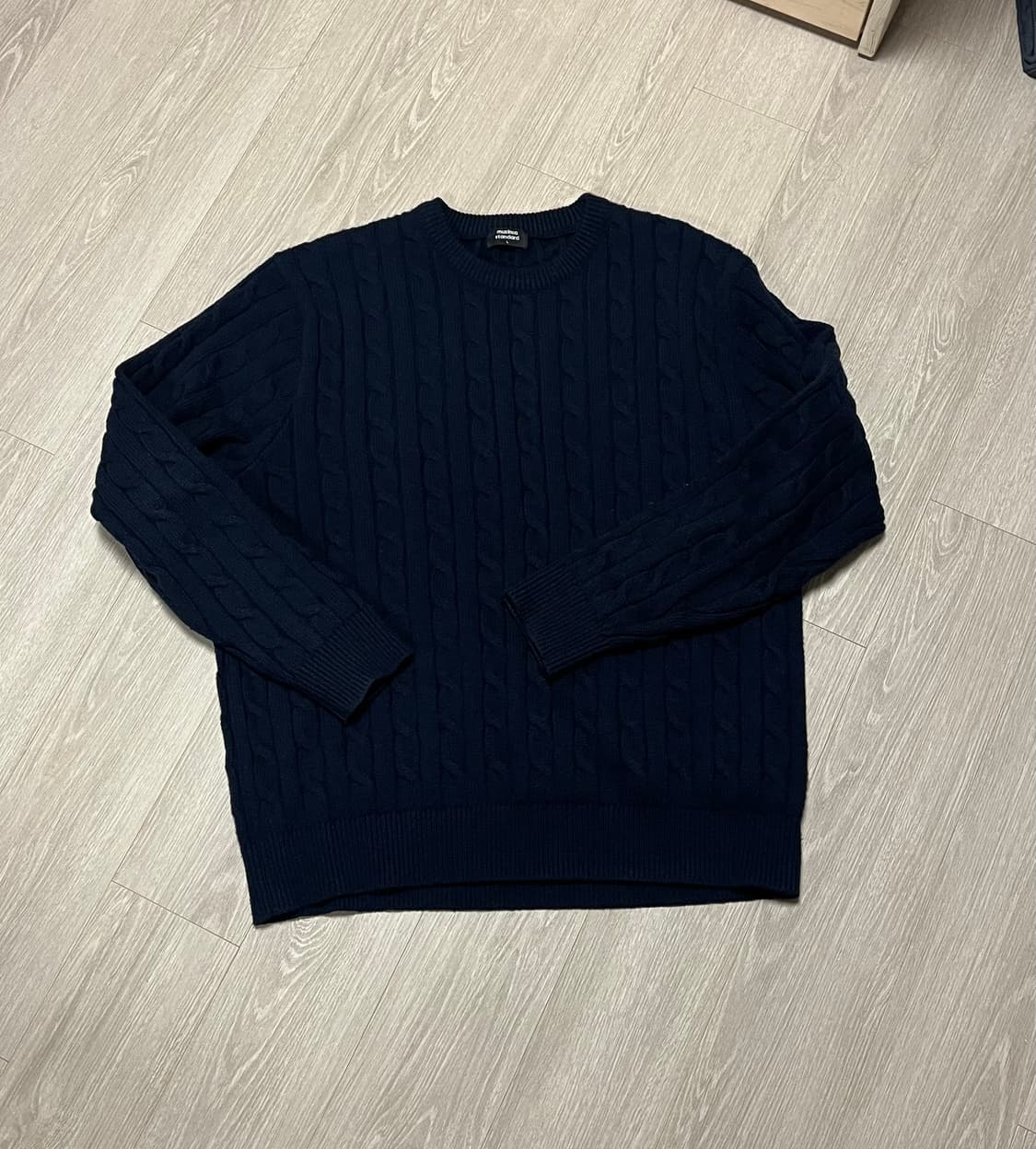 (실착3회) 무신사 스탠다드 울 캐시미어 케이블 크루 넥 니트 상품이미지5