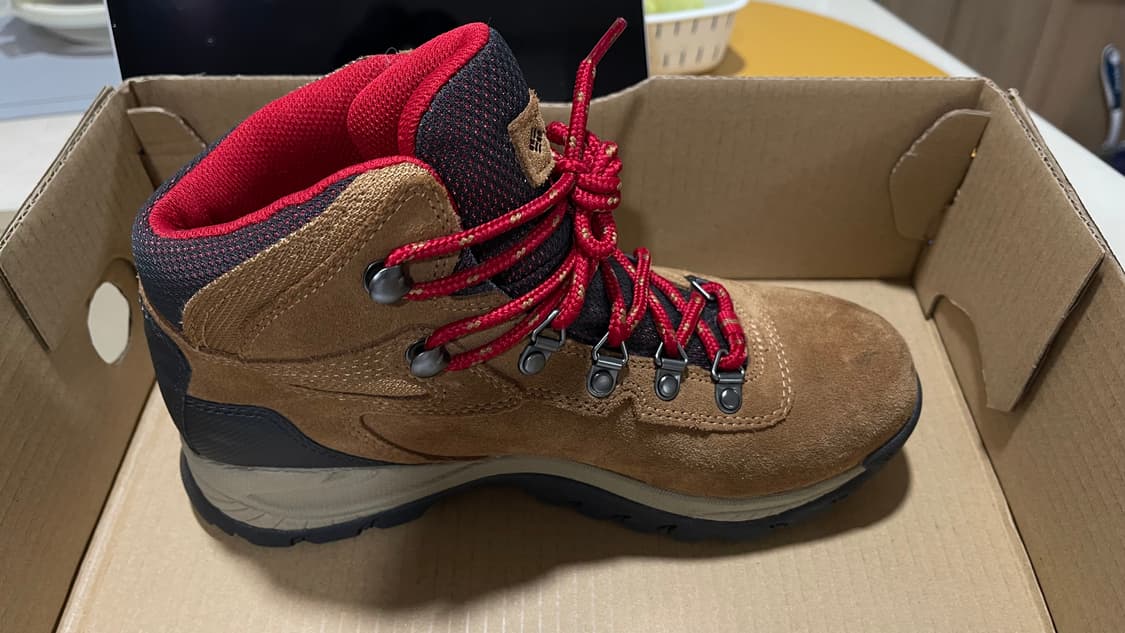 콜럼비아 방수 등산화 브라운컬러 240 상품이미지1