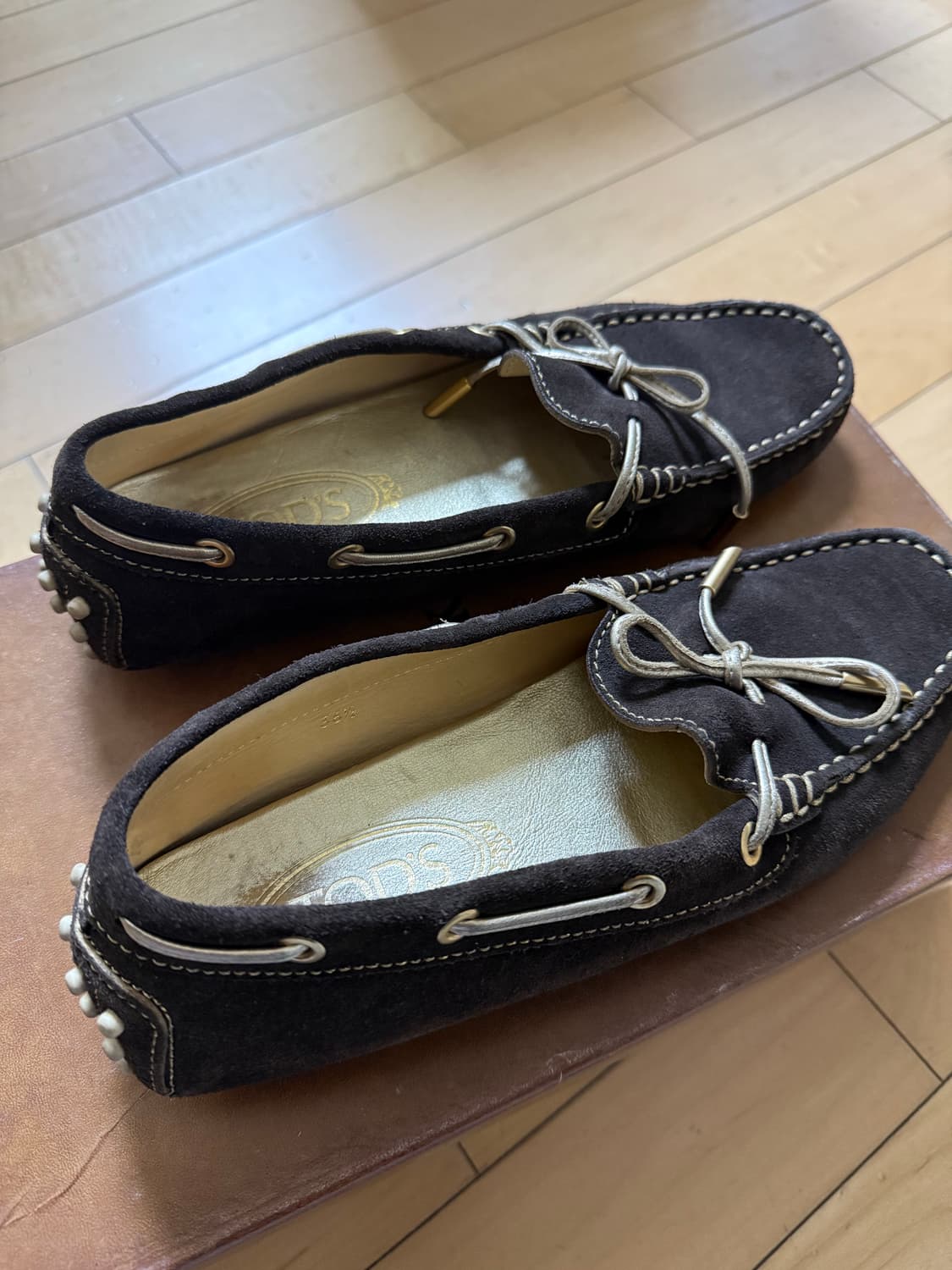 토즈 스웨이드 드라이빙 슈즈 36.5 상품이미지2