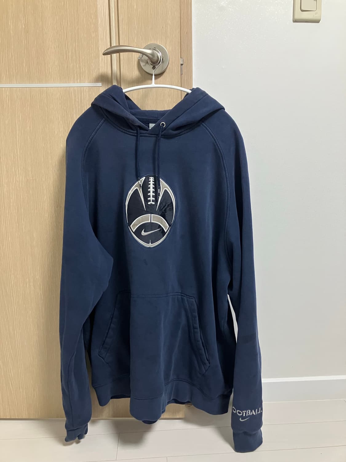 라이즈 소희 착용 나이키 후드티 상품이미지2