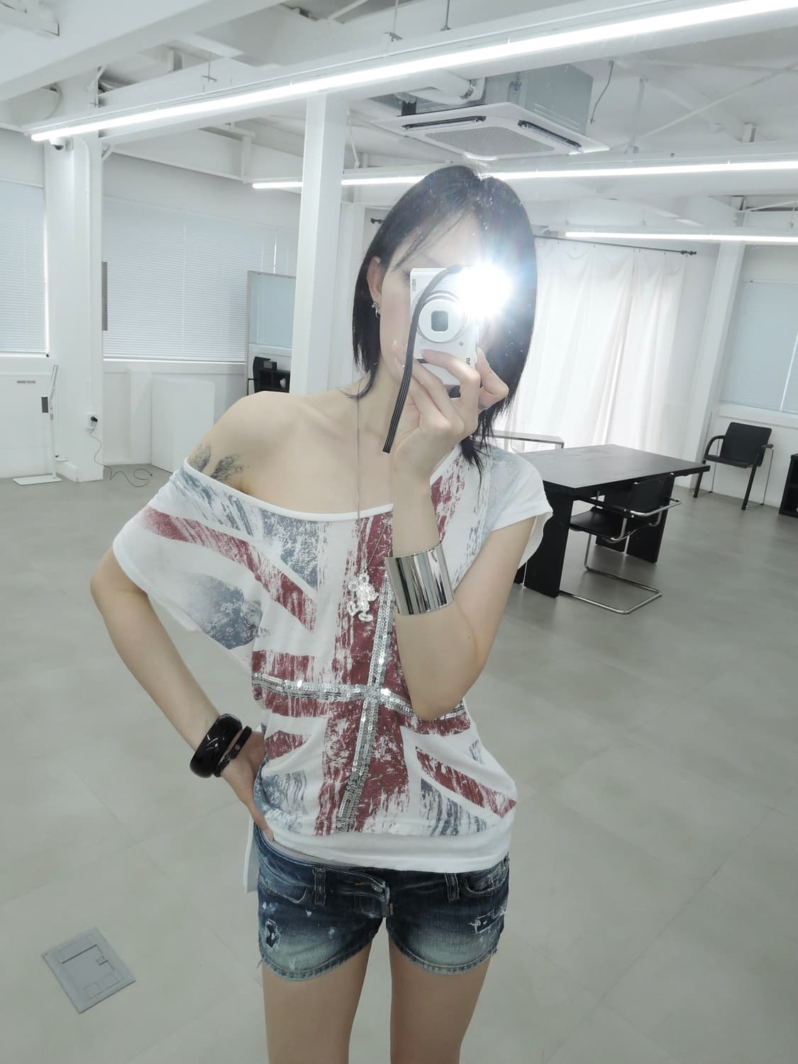 Union Jack Sequin Backless Slub Top 상품이미지1