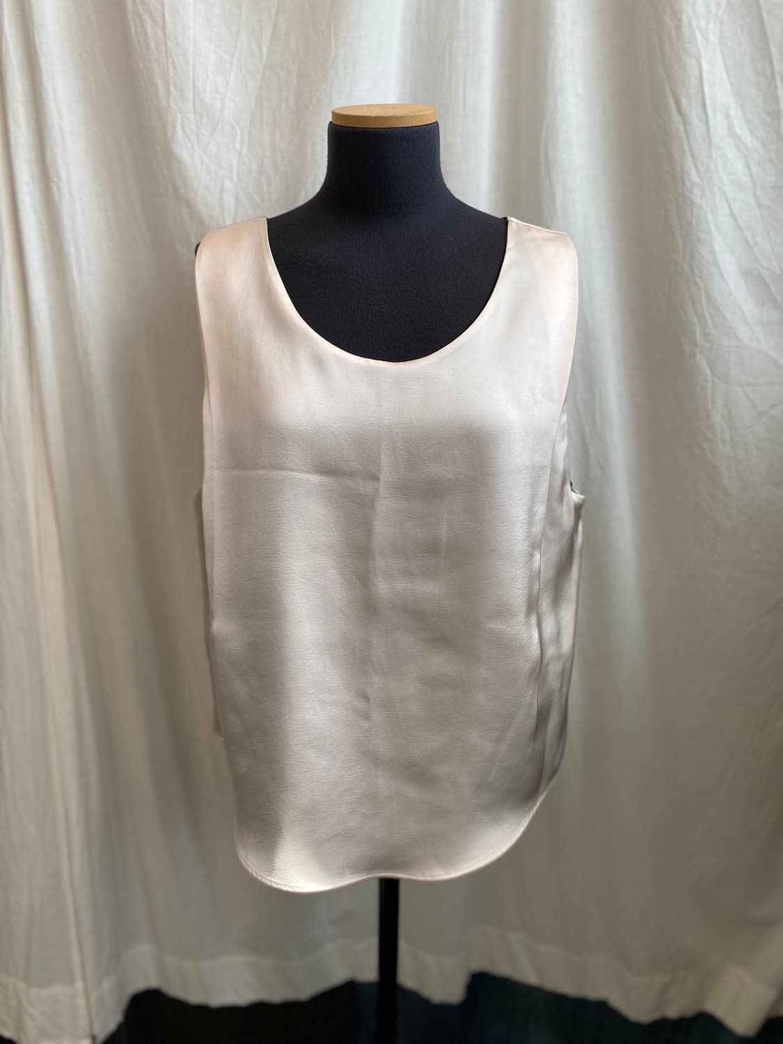 리버시블 실키 슬리브리스(F) 상품이미지2