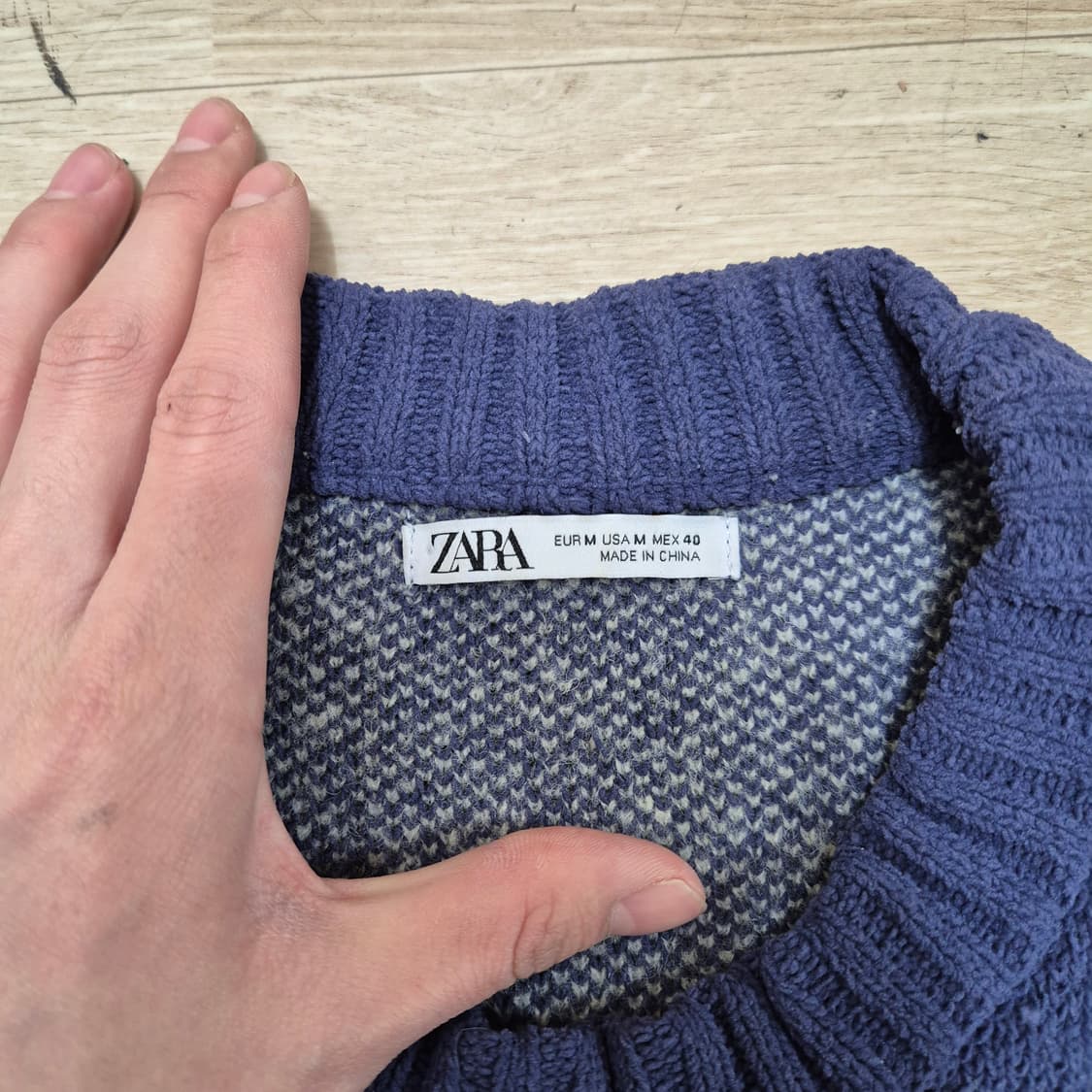 자라 패턴 클래식 라운드 니트 M(95) 상품이미지4