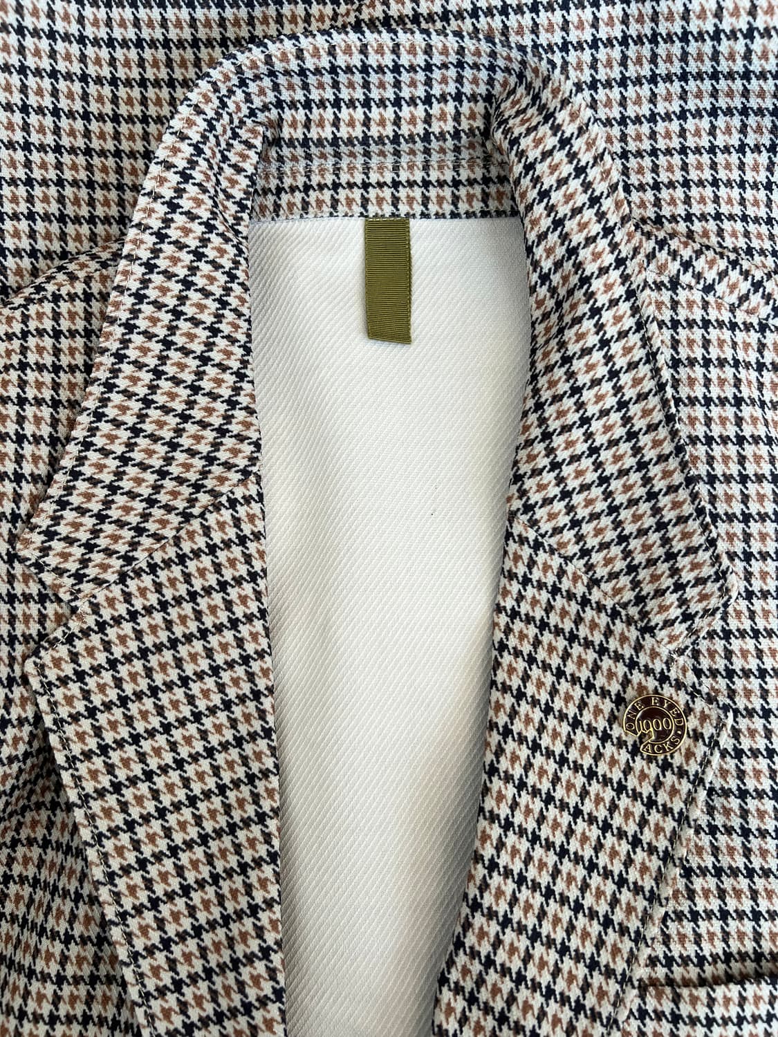 커스템멜로우  베이지 하운드투스체크 간절기자켓
 상품이미지3