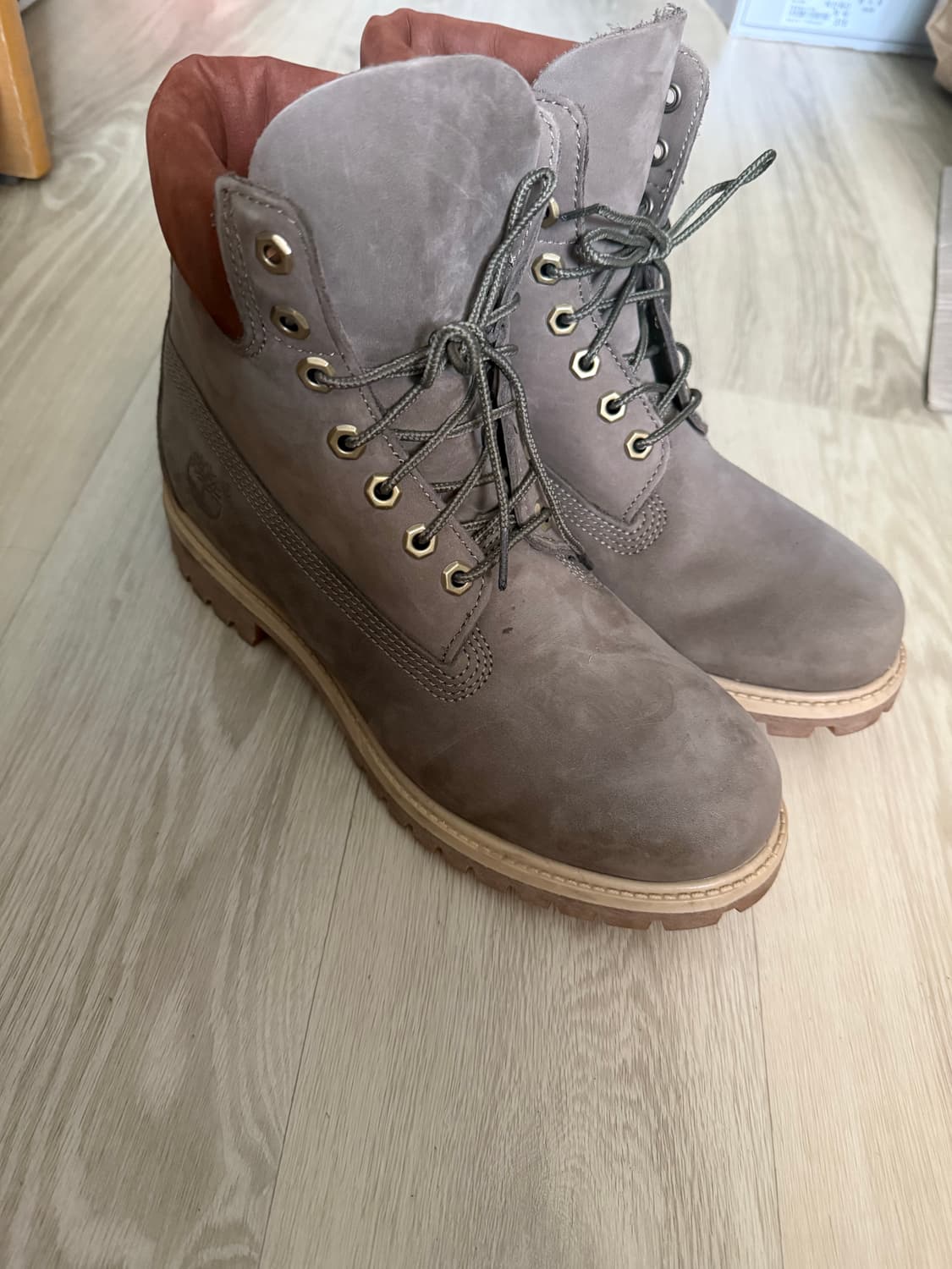 팀버랜드 6인치 프리미엄 브라운카키 (265-270) 상품이미지2