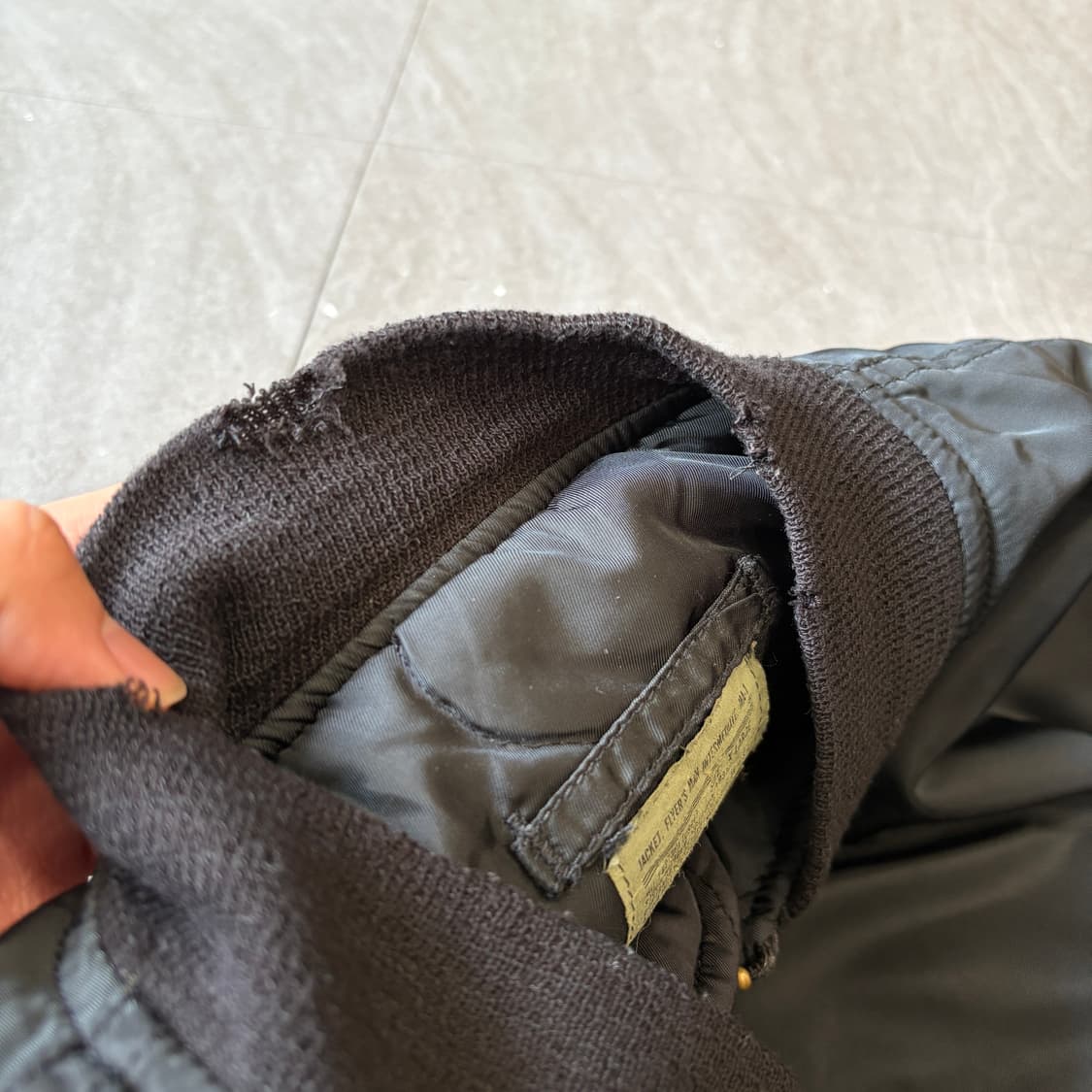 알파인더스트리 정품 블랙 ma-1 자켓 상품이미지7