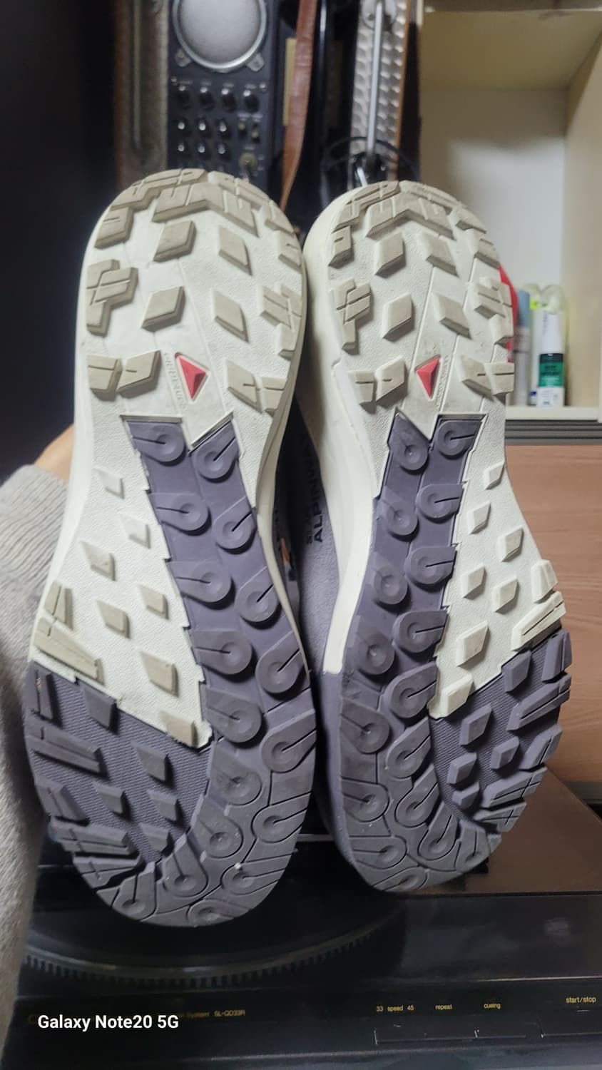 살로몬 스니커즈 상품이미지5