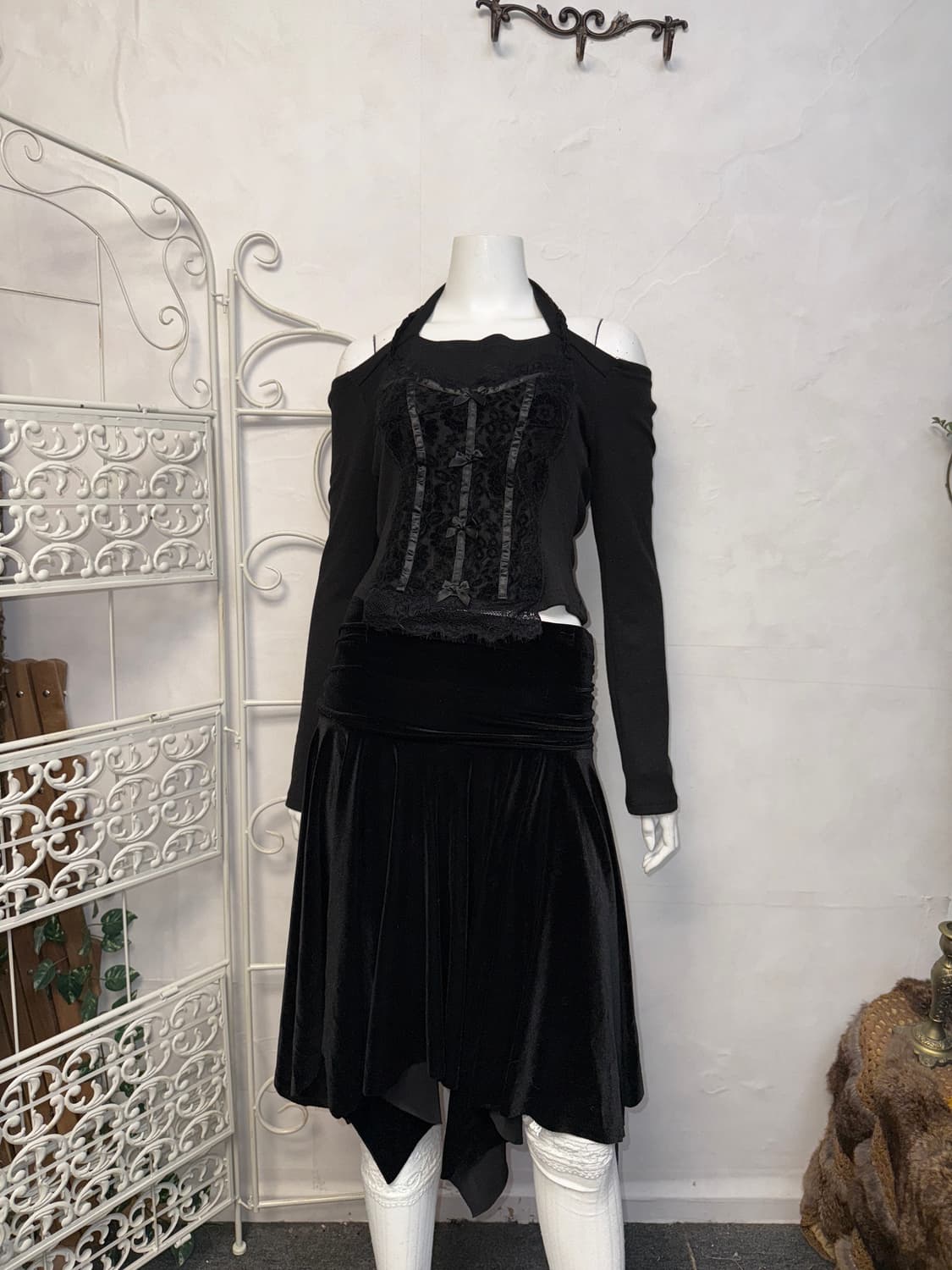 Black oriental floral lace halter knit 상품이미지2