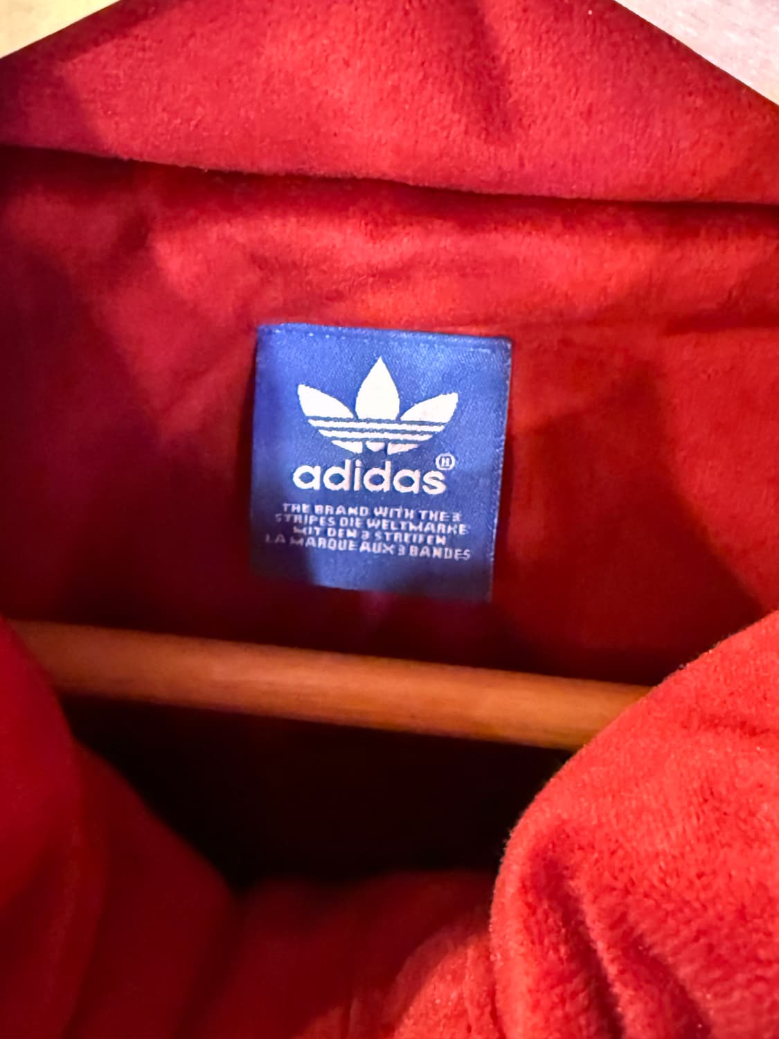 아디다스 레드벨벳 패딩 상품이미지2