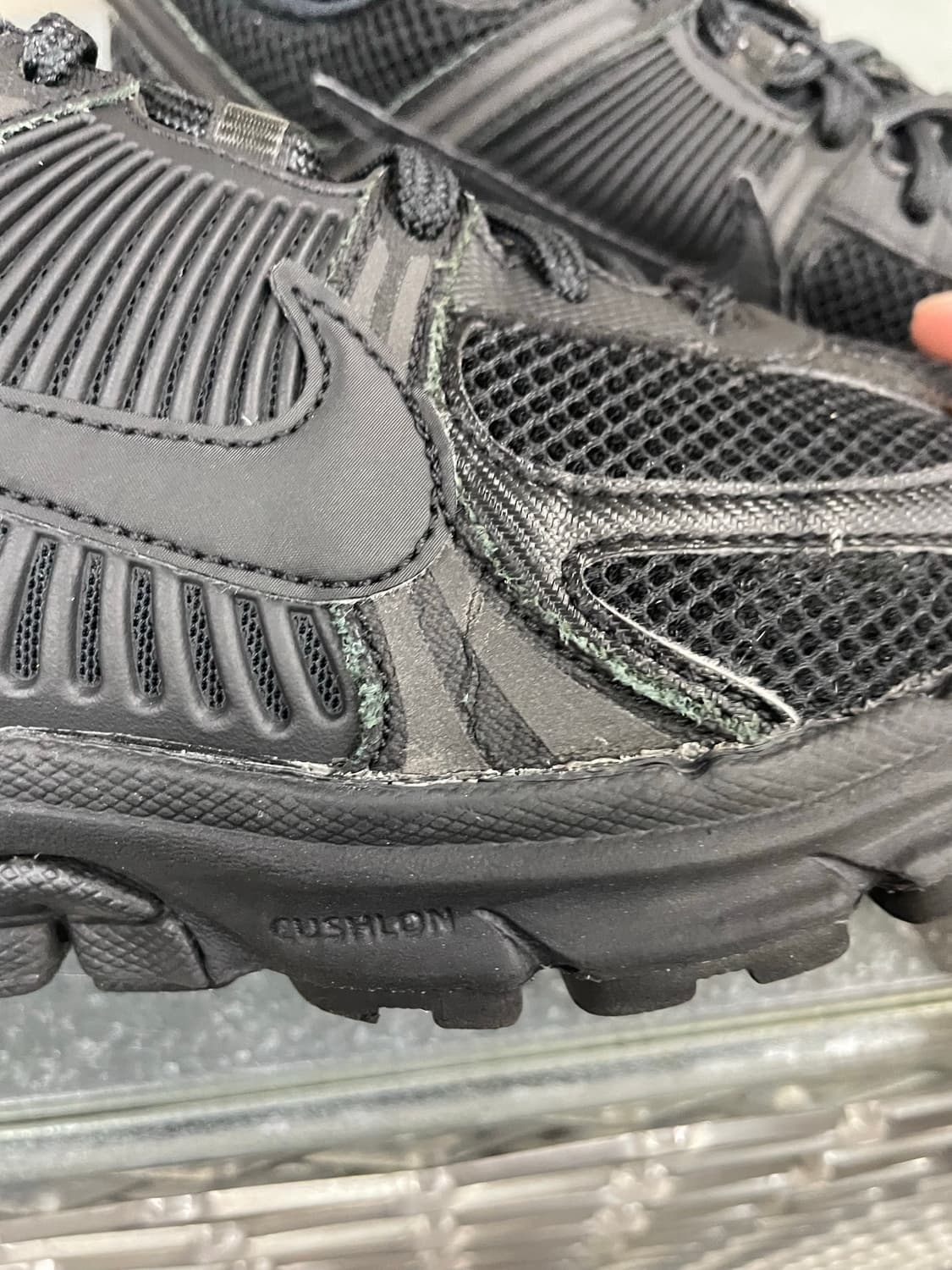 나이키 줌 보메로 5 트리플 블랙 275 상품이미지8